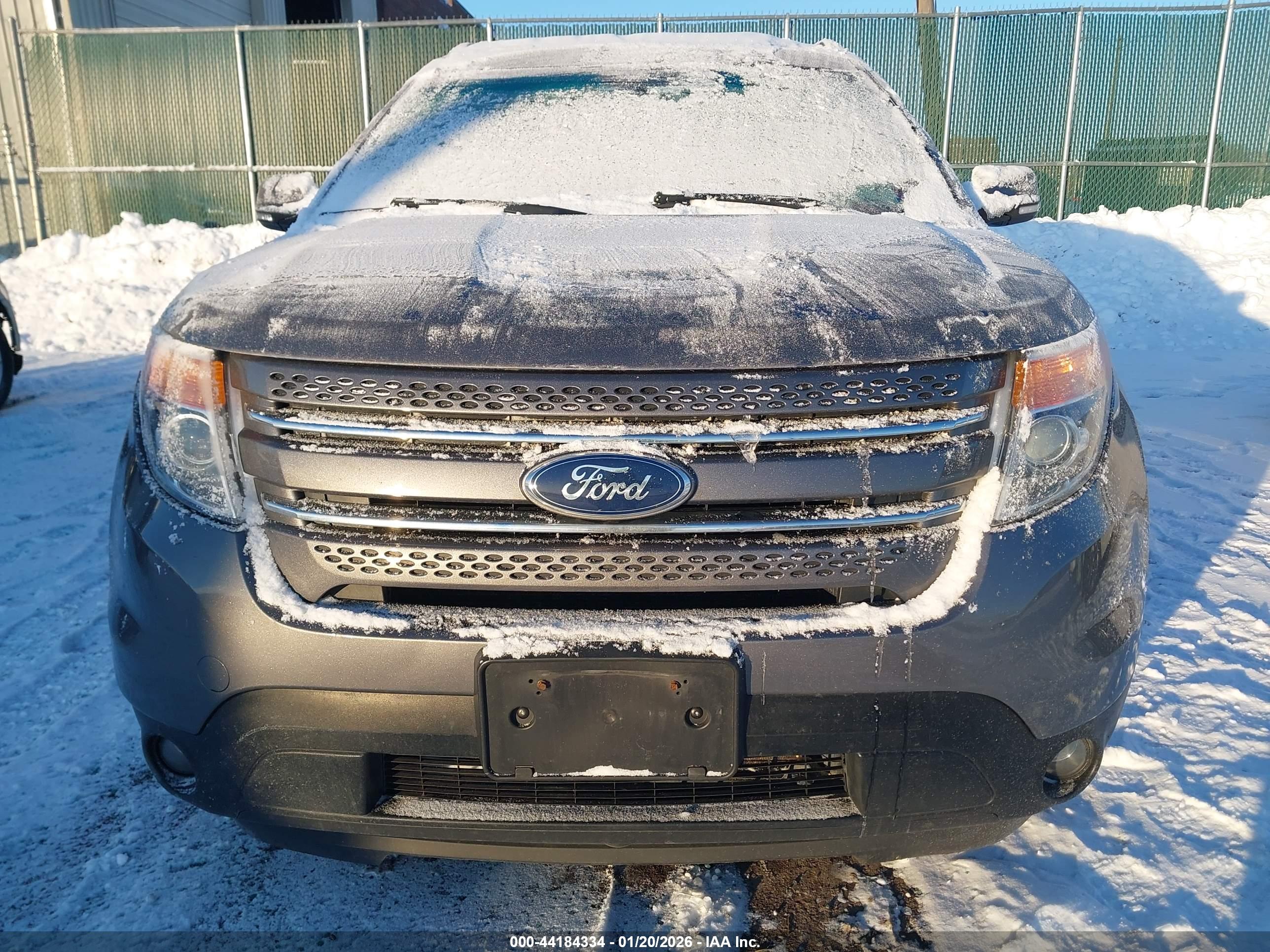 FORD EXPLORER image 6