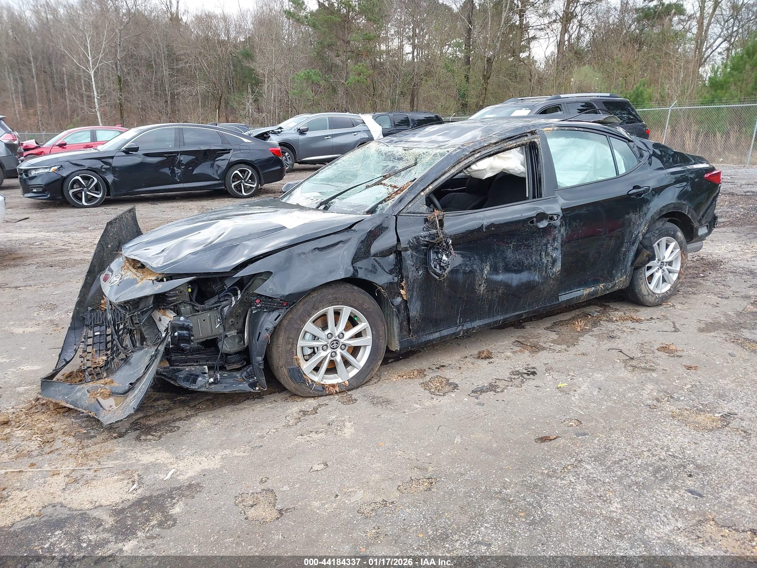 TOYOTA CAMRY image 2