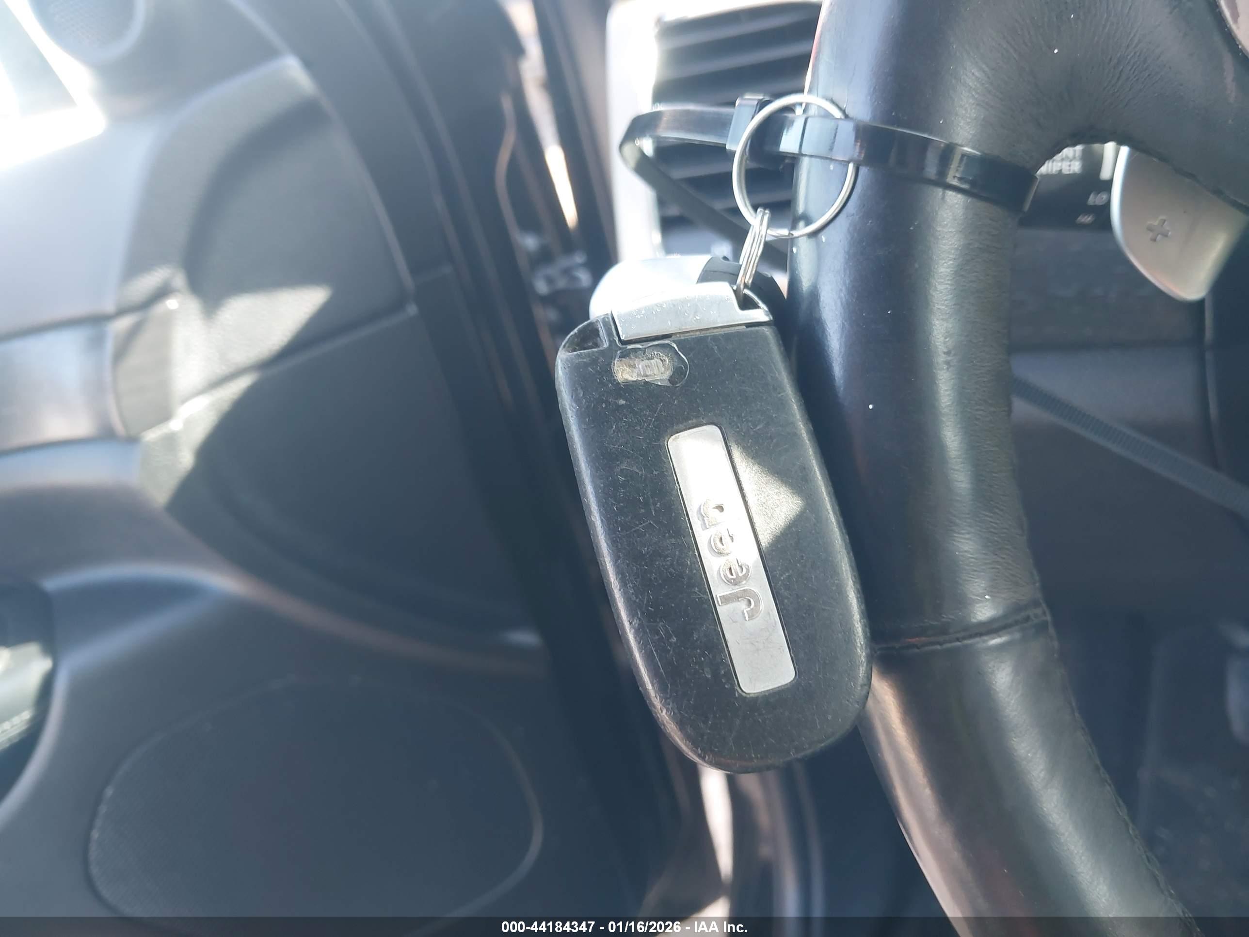 JEEP GRAND image 11