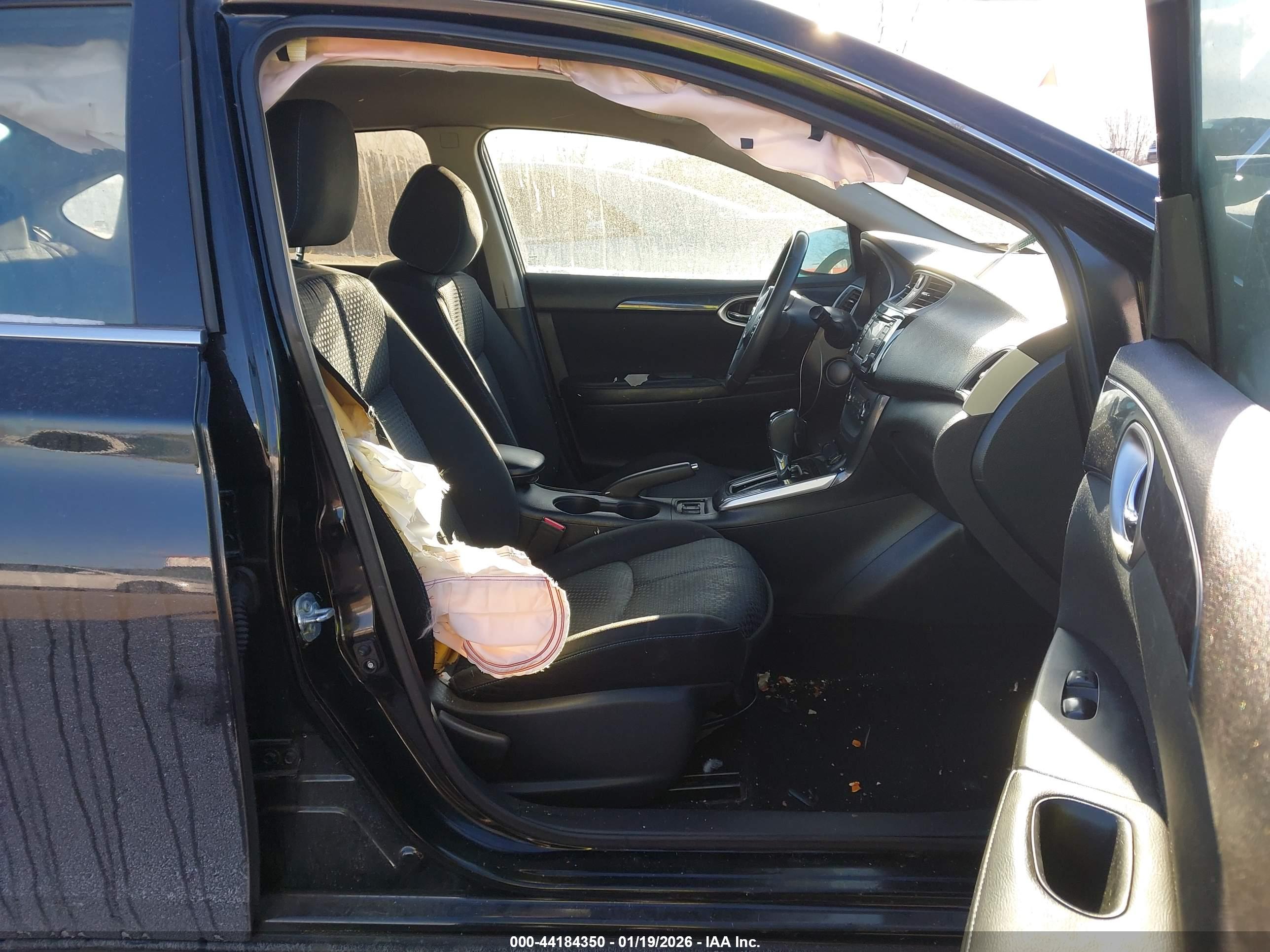 NISSAN SENTRA image 5