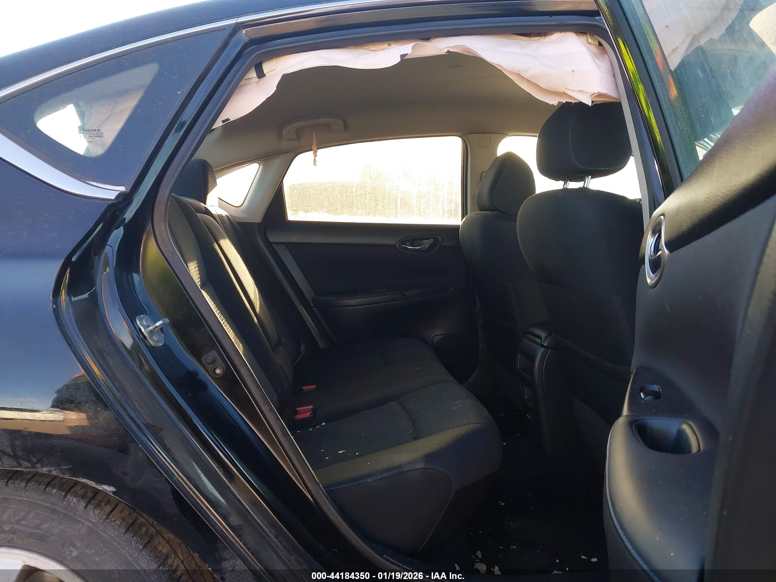 NISSAN SENTRA image 8