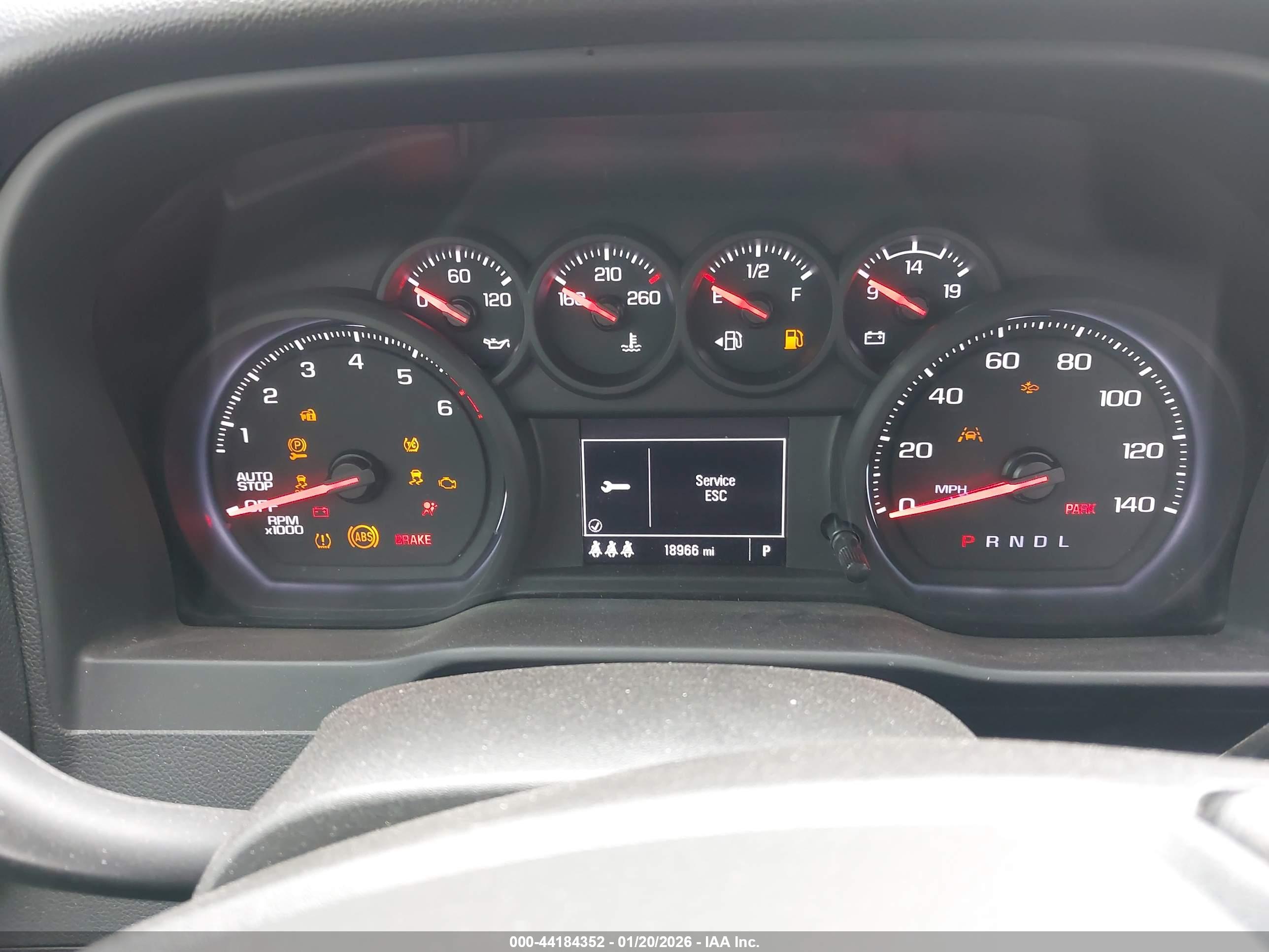 CHEVROLET SILVERADO image 7