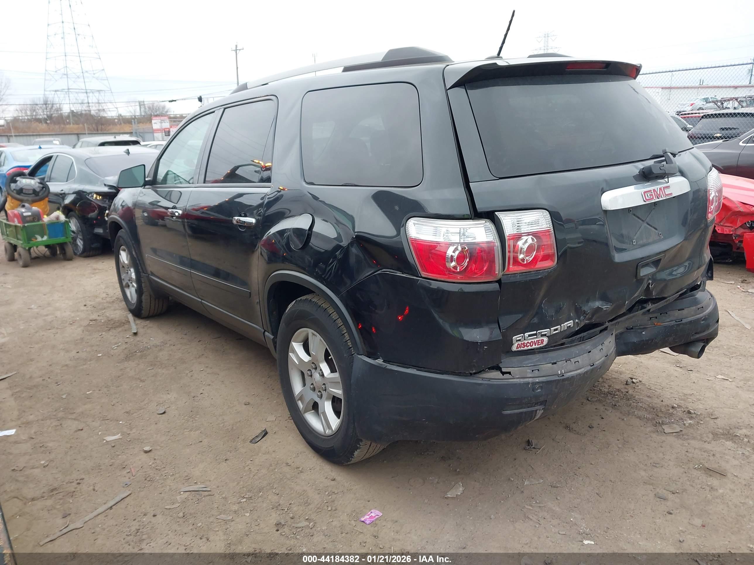 GMC ACADIA image 3