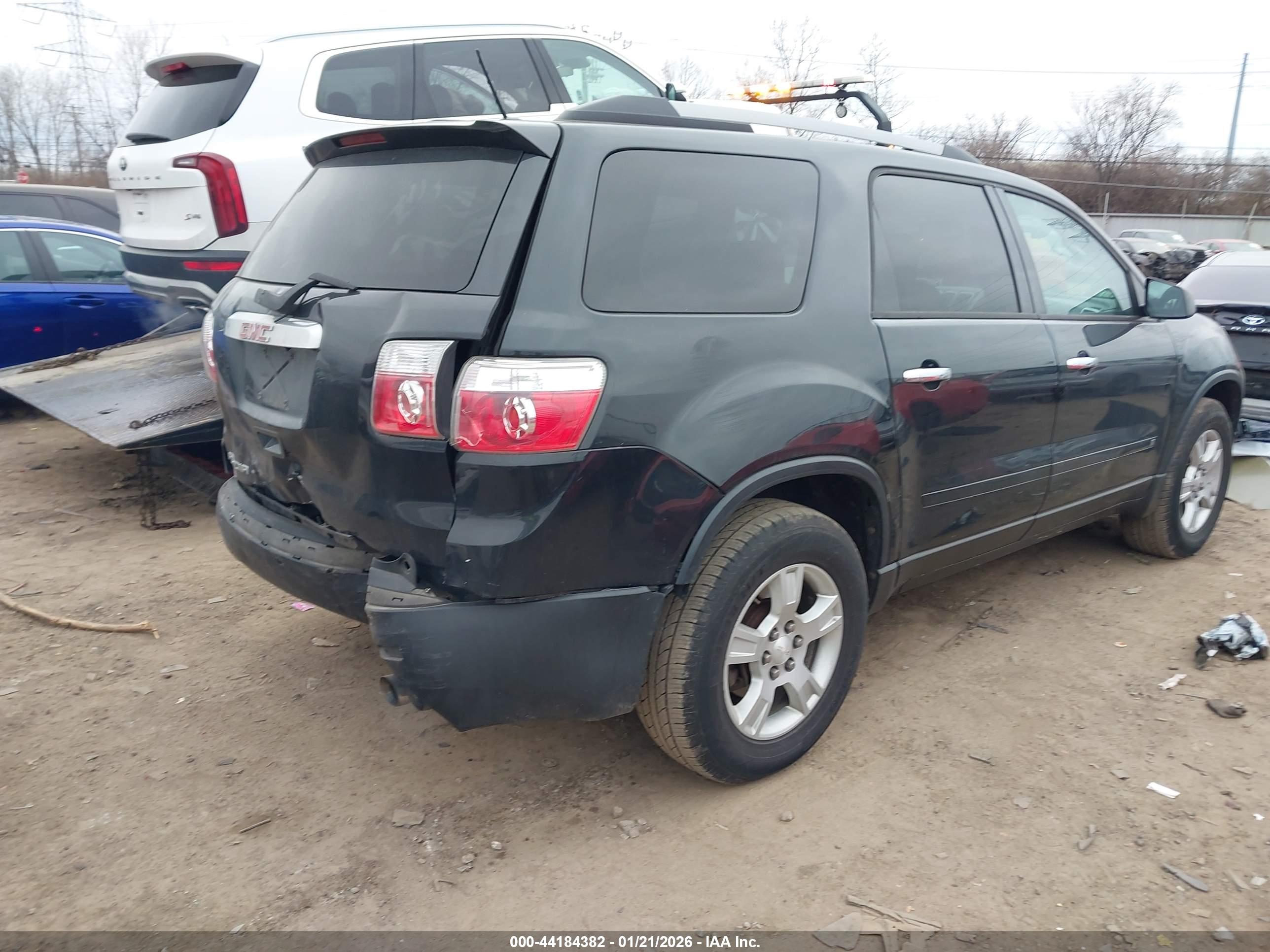 GMC ACADIA image 4