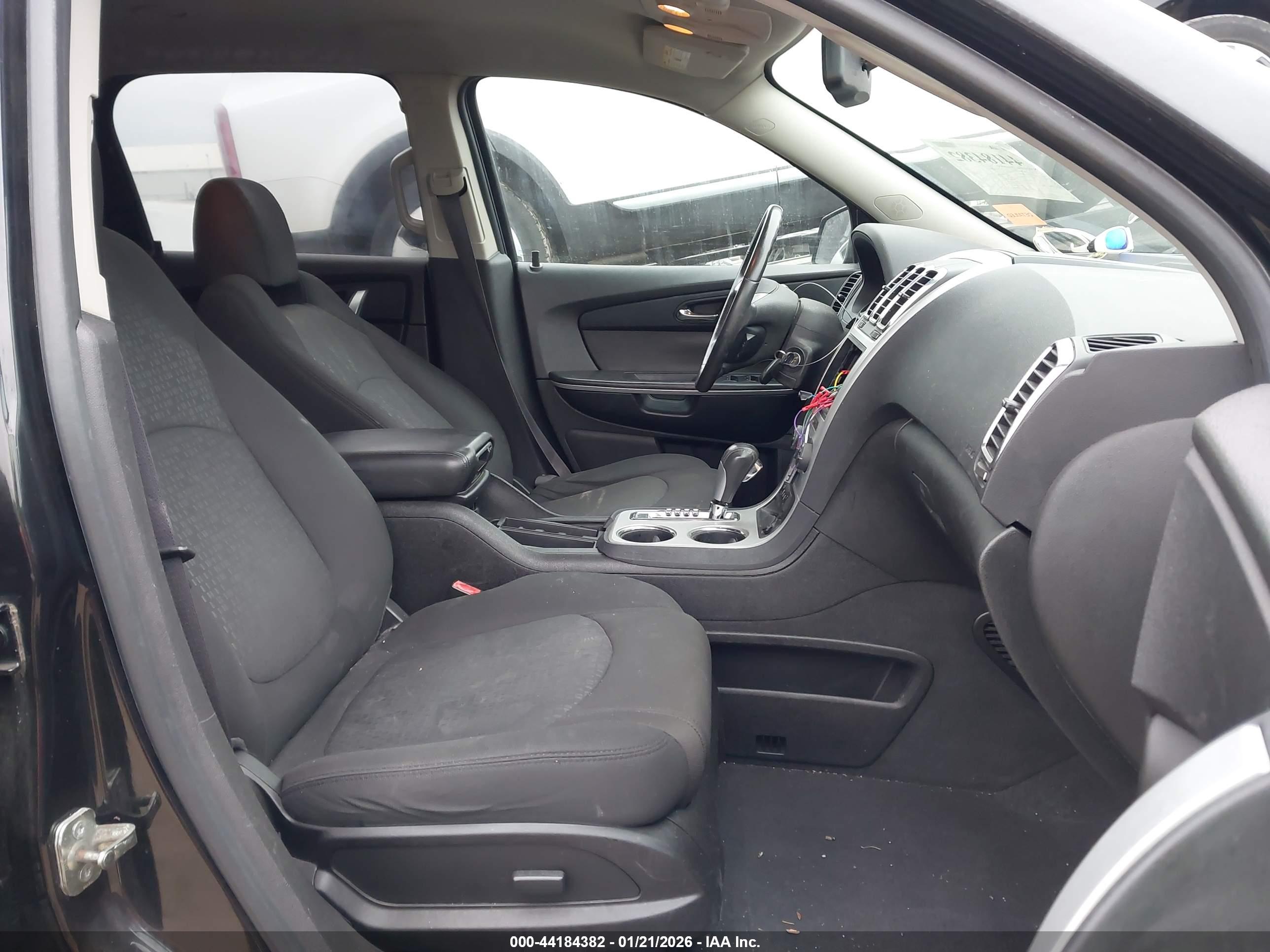 GMC ACADIA image 5