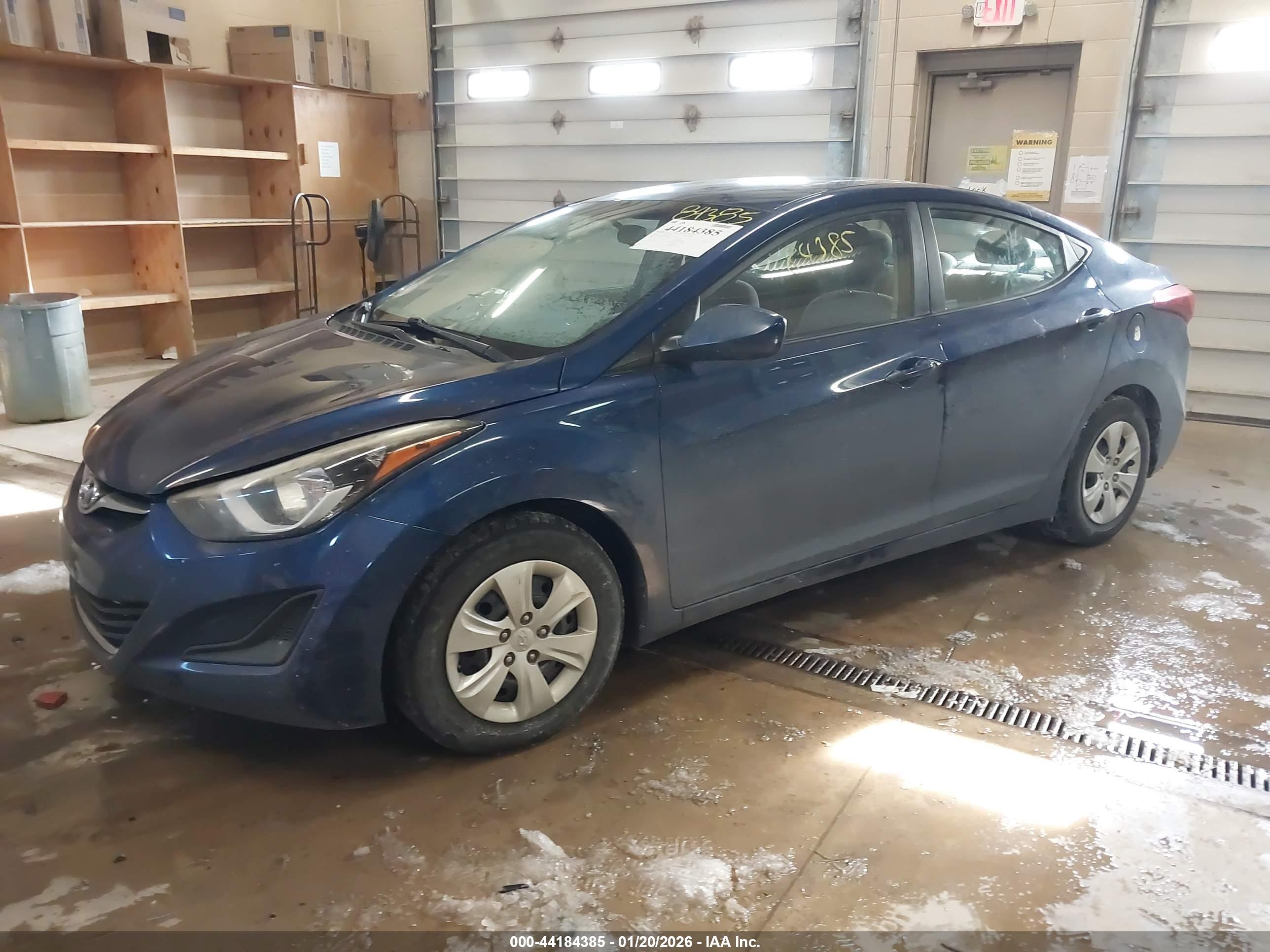 HYUNDAI ELANTRA image 2