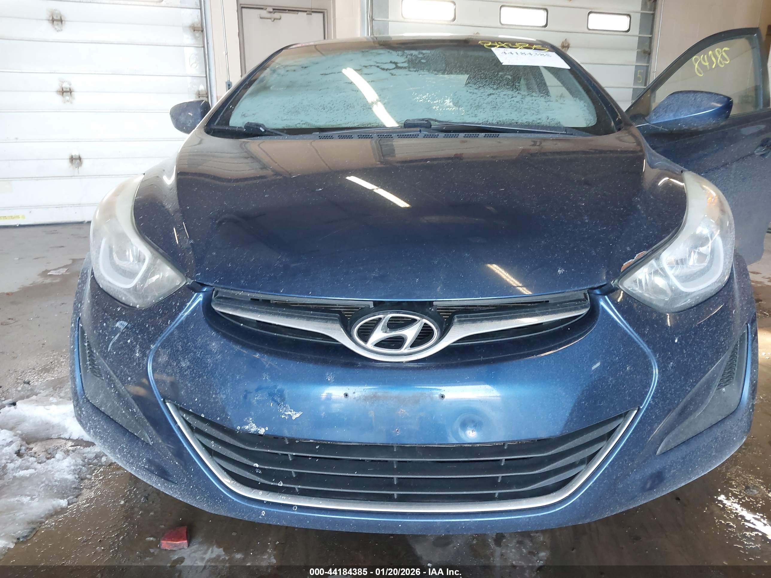HYUNDAI ELANTRA image 6