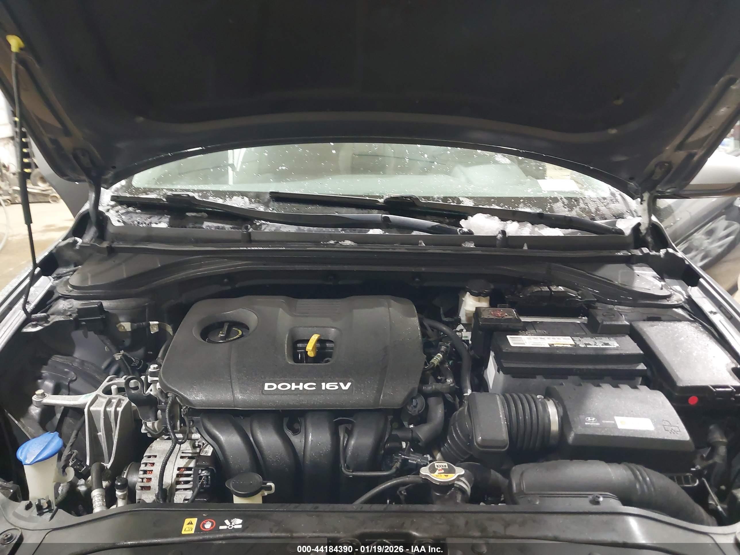 HYUNDAI ELANTRA image 10
