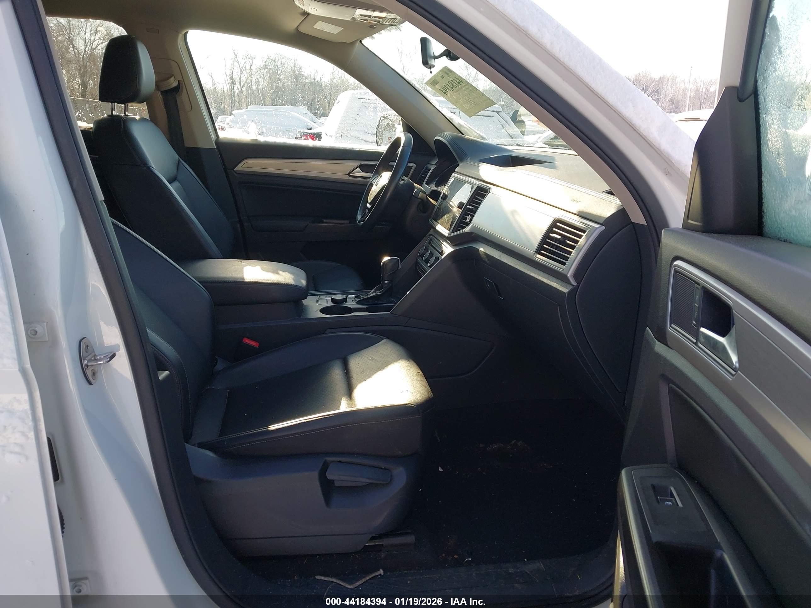 VOLKSWAGEN ATLAS image 5