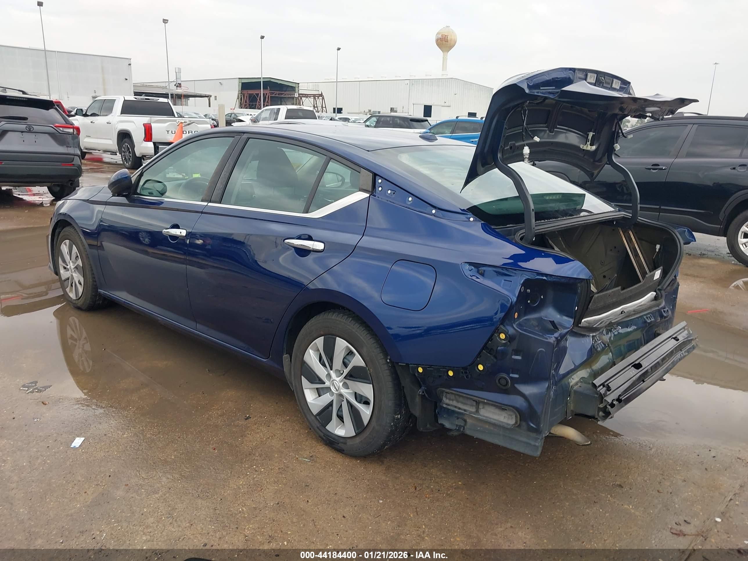 NISSAN ALTIMA image 3