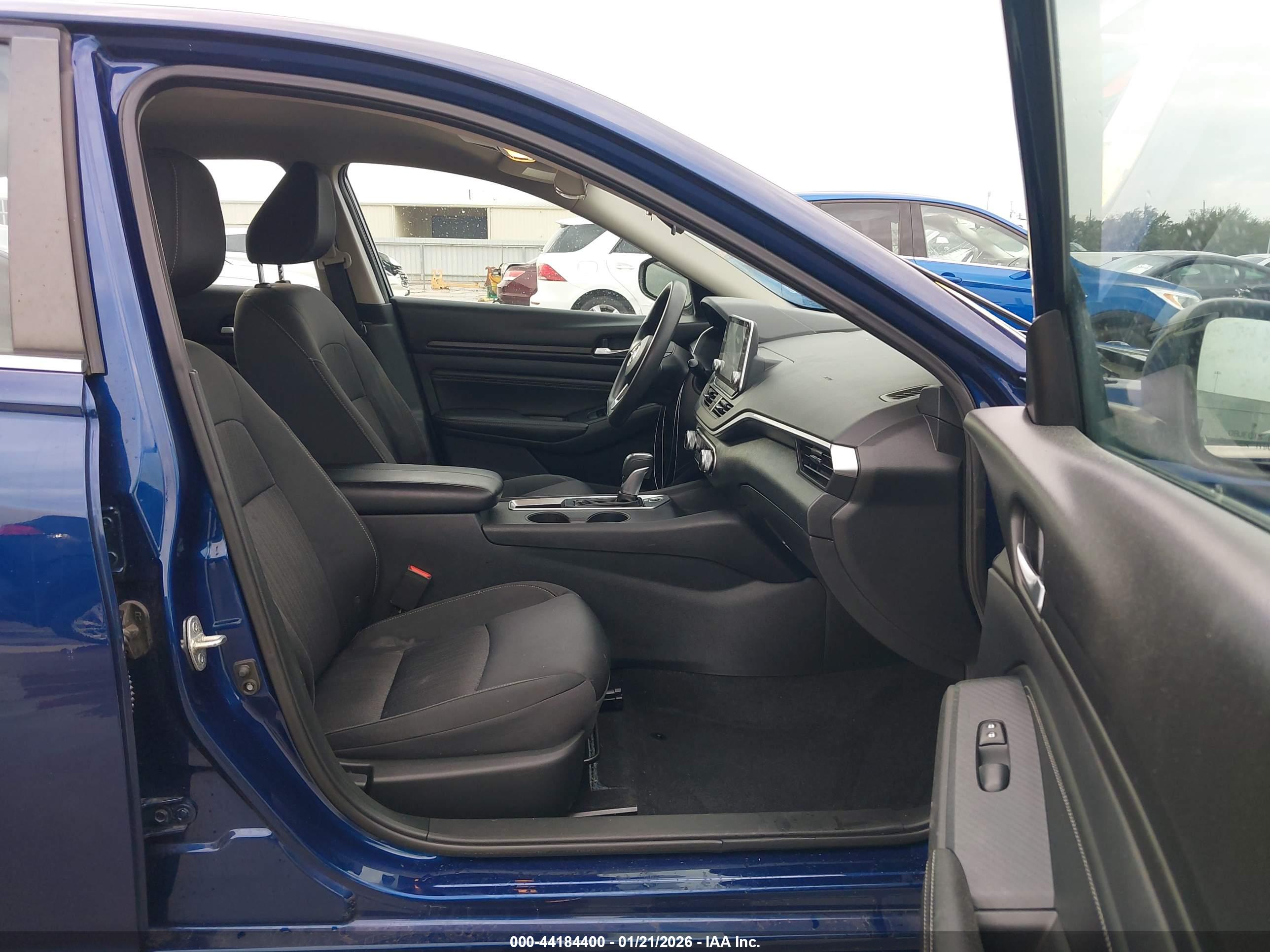 NISSAN ALTIMA image 5