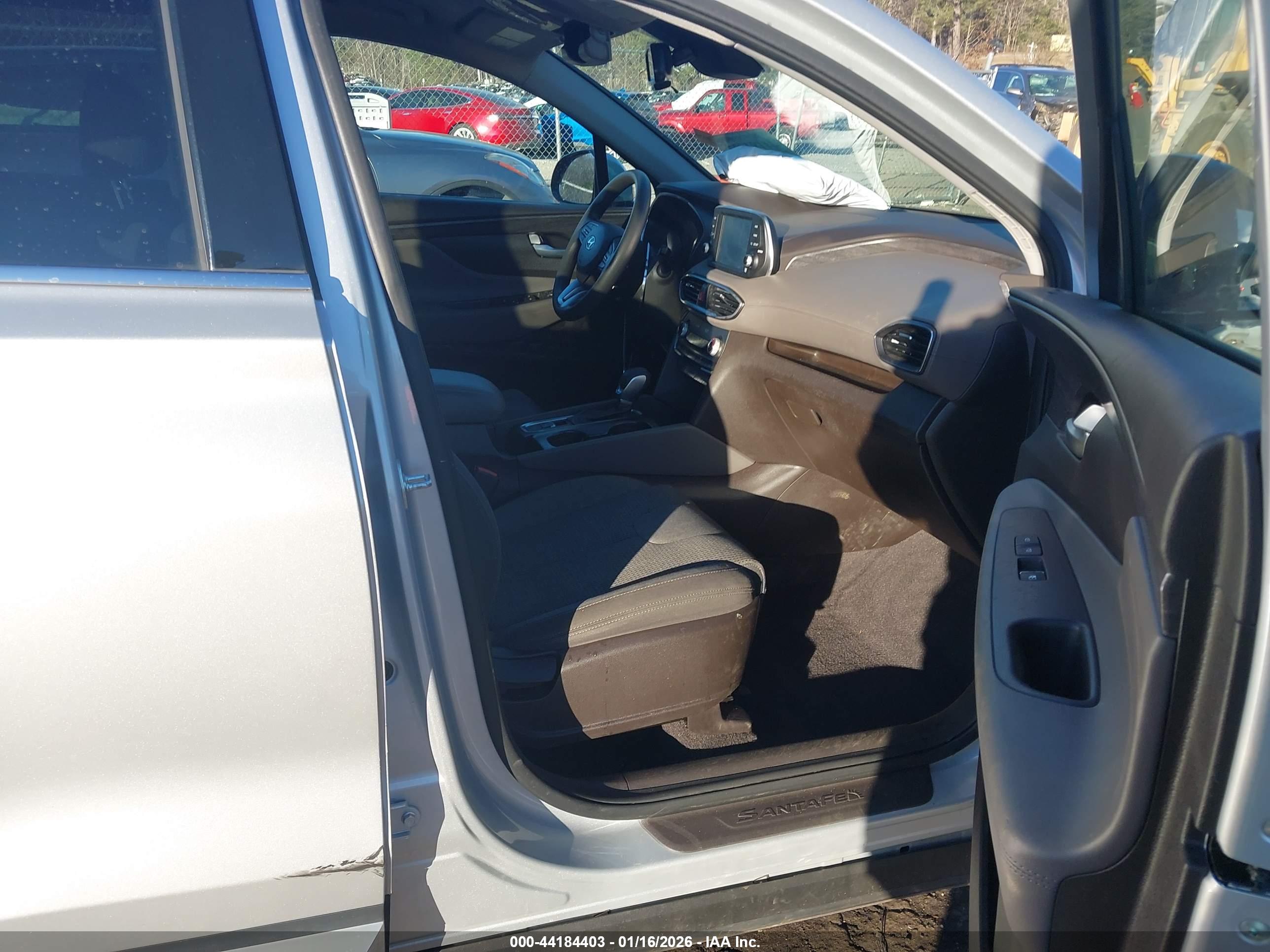 HYUNDAI SANTA image 5