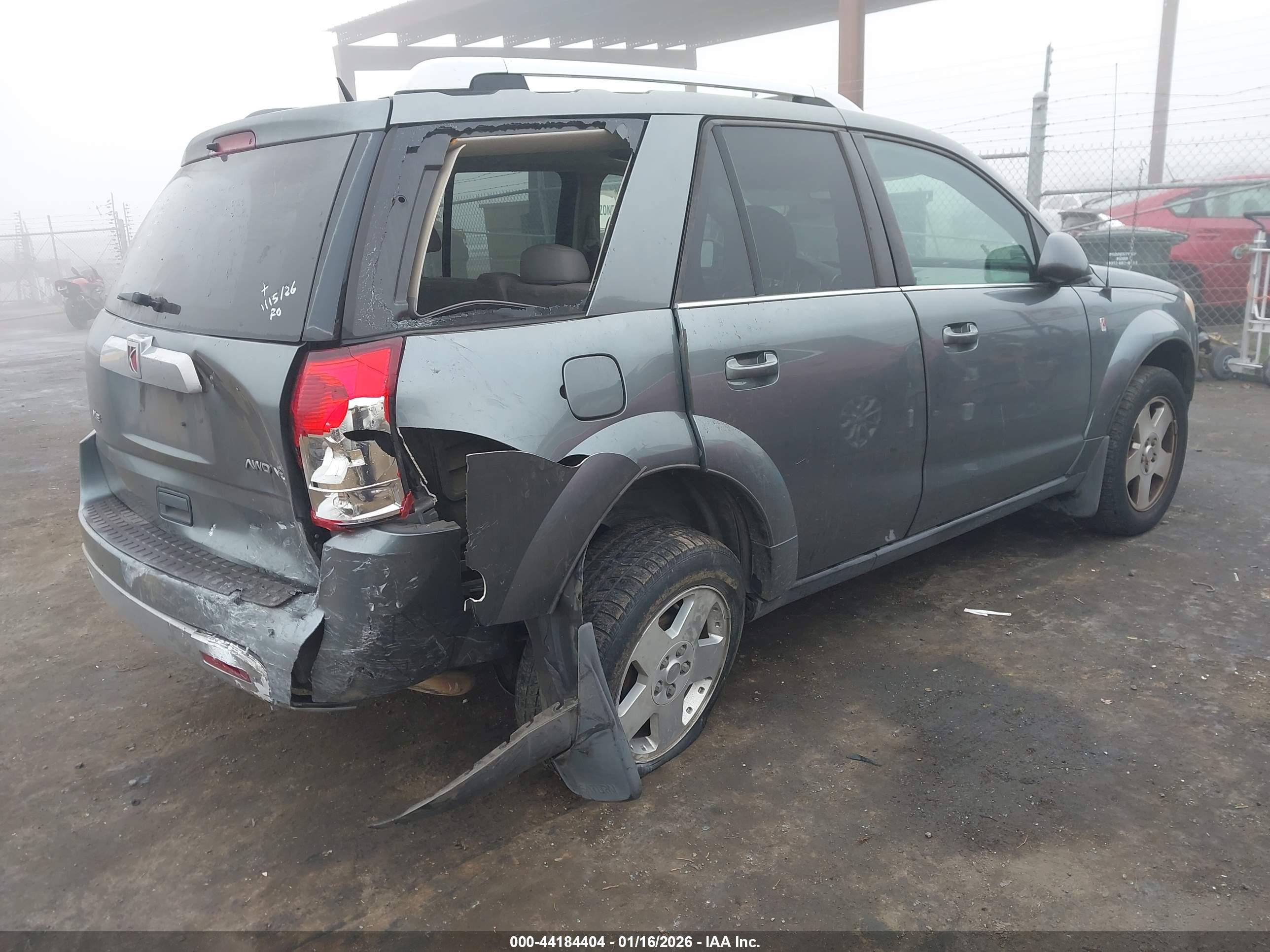 SATURN VUE image 4