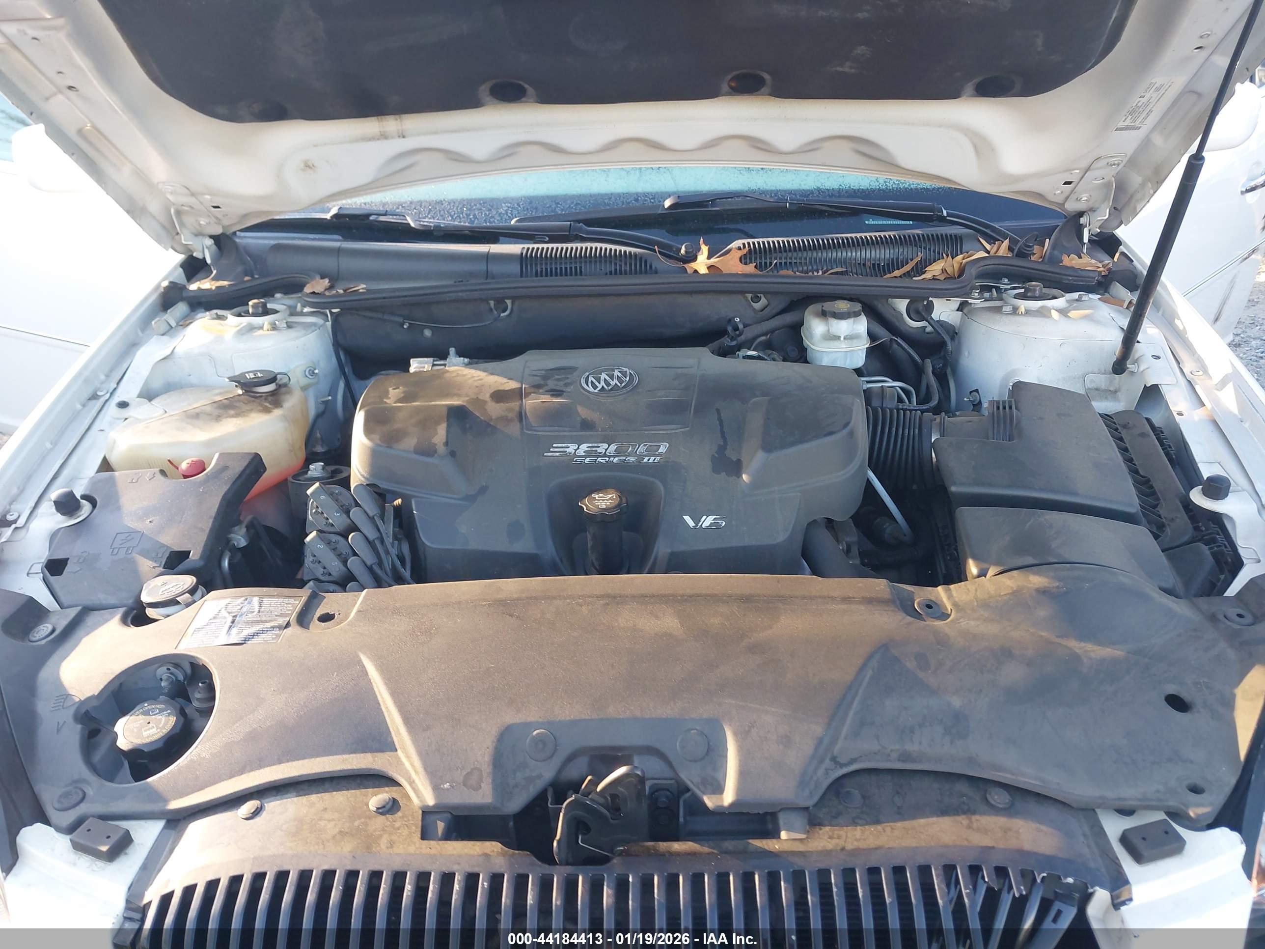 BUICK LUCERNE image 10