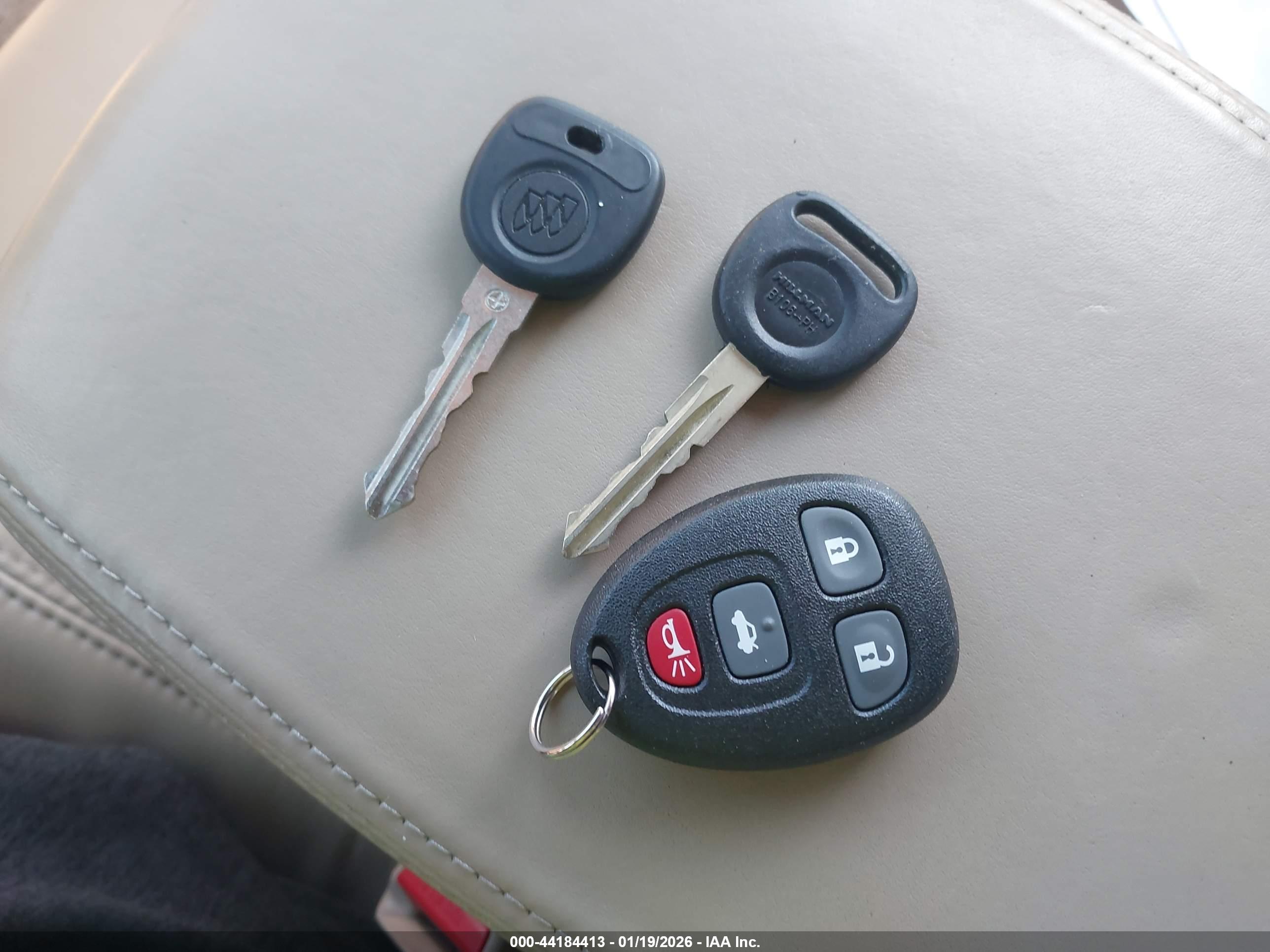 BUICK LUCERNE image 11