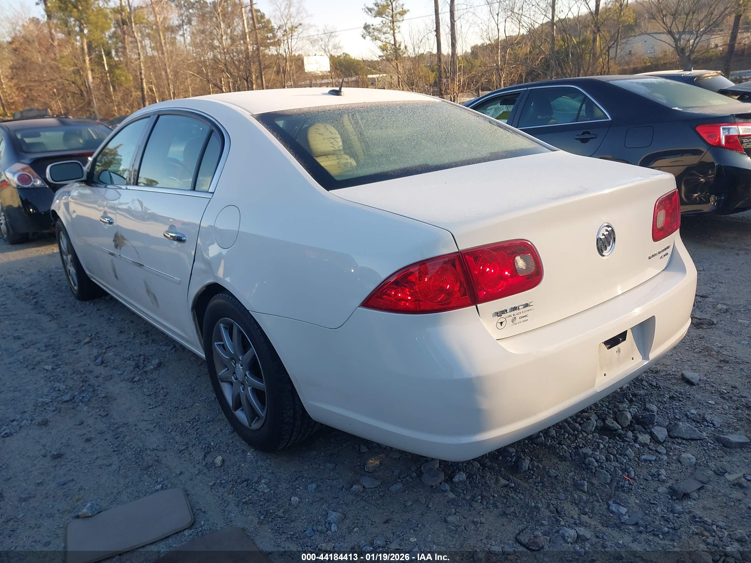 BUICK LUCERNE image 3