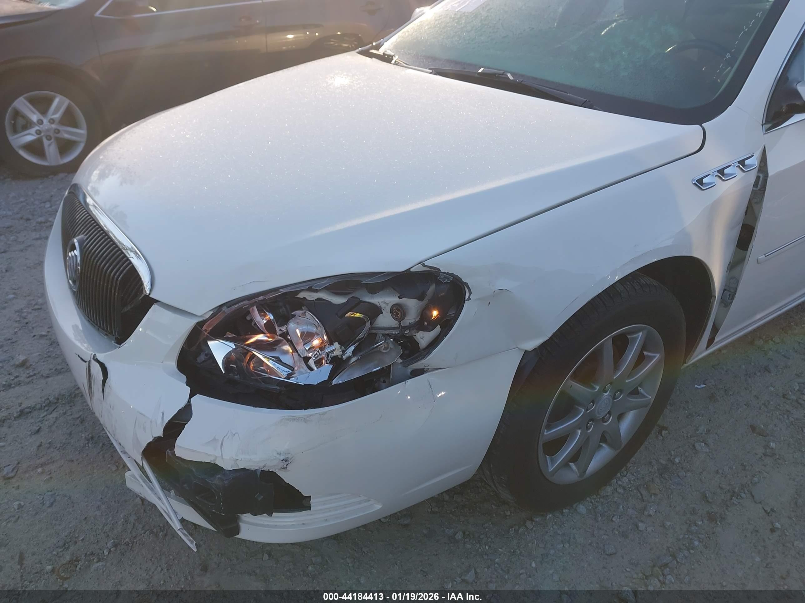 BUICK LUCERNE image 6
