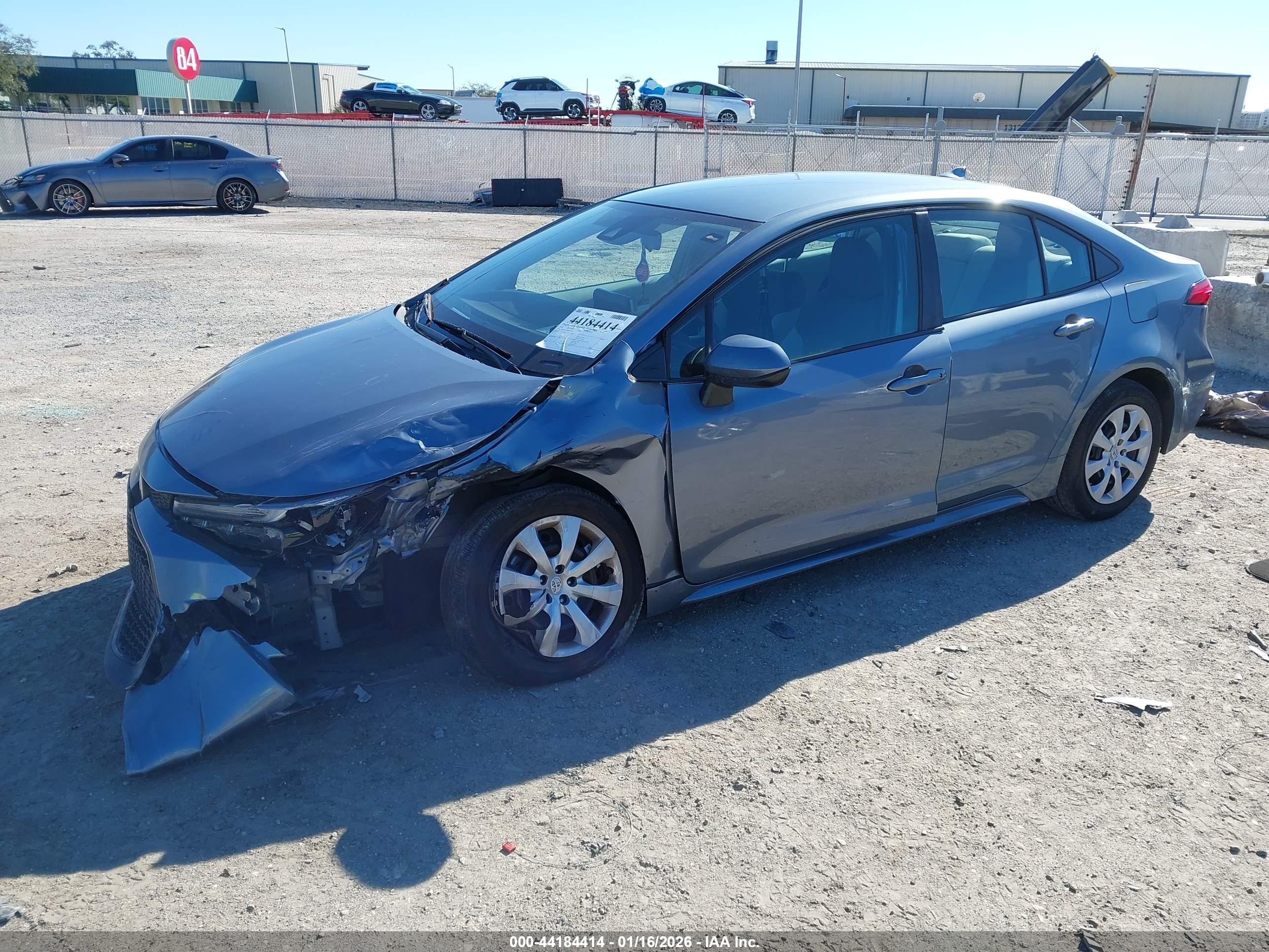 TOYOTA COROLLA image 2