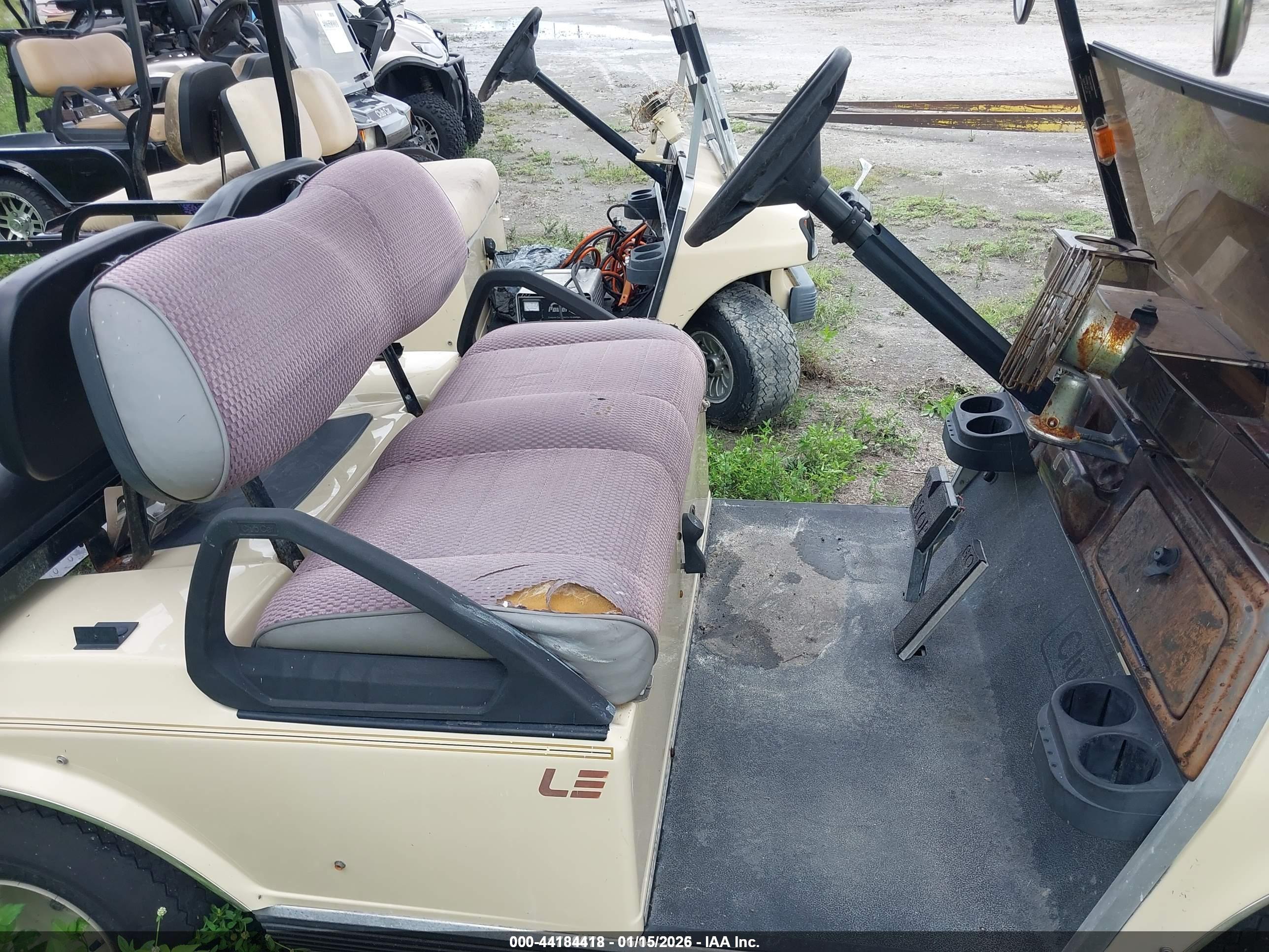 CLUB CAR image 5
