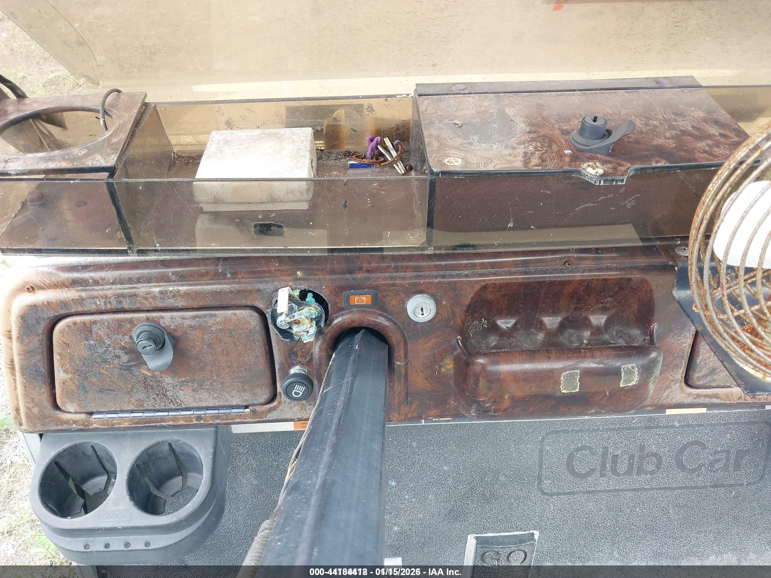 CLUB CAR image 7
