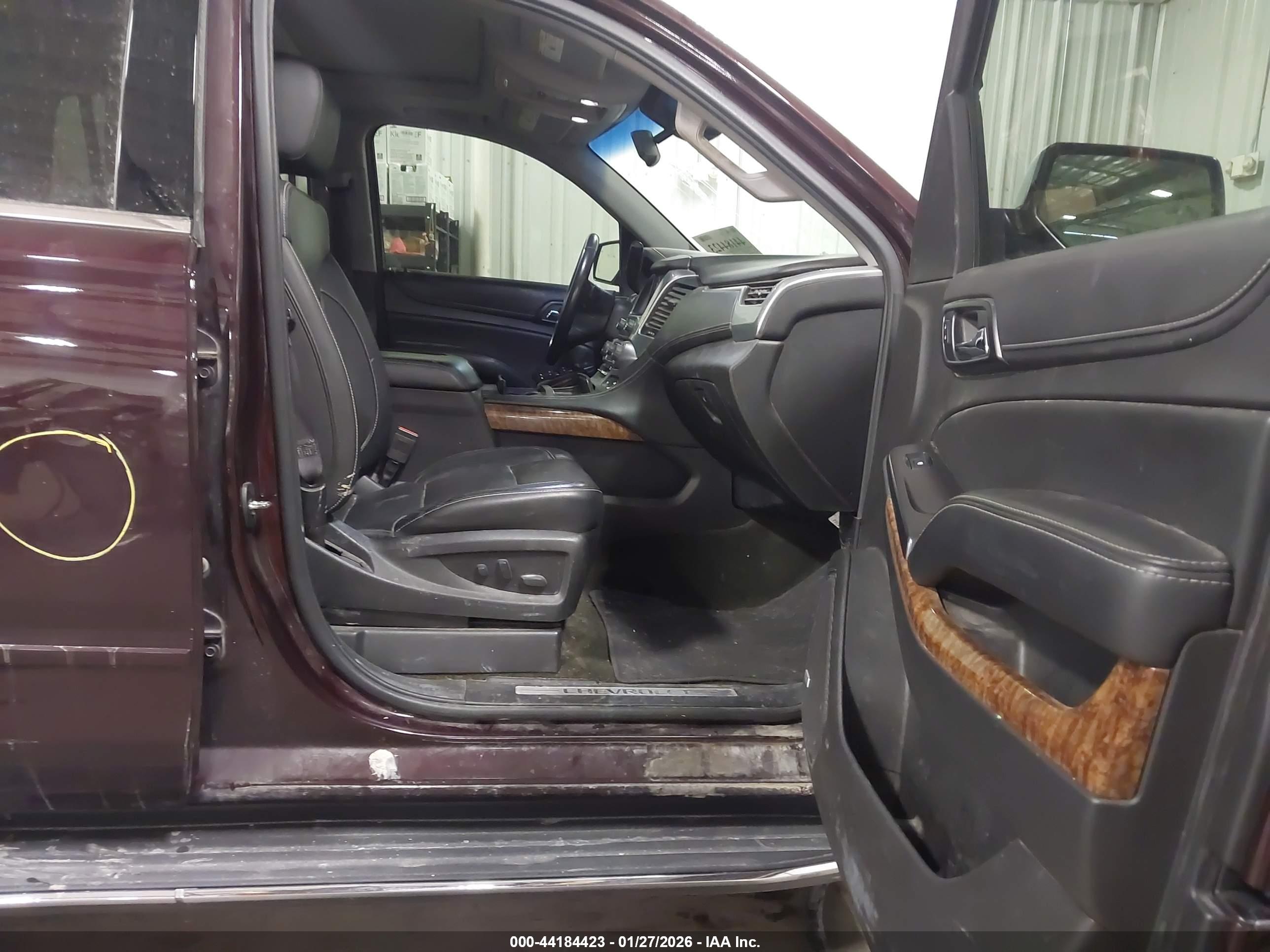 CHEVROLET TAHOE image 5