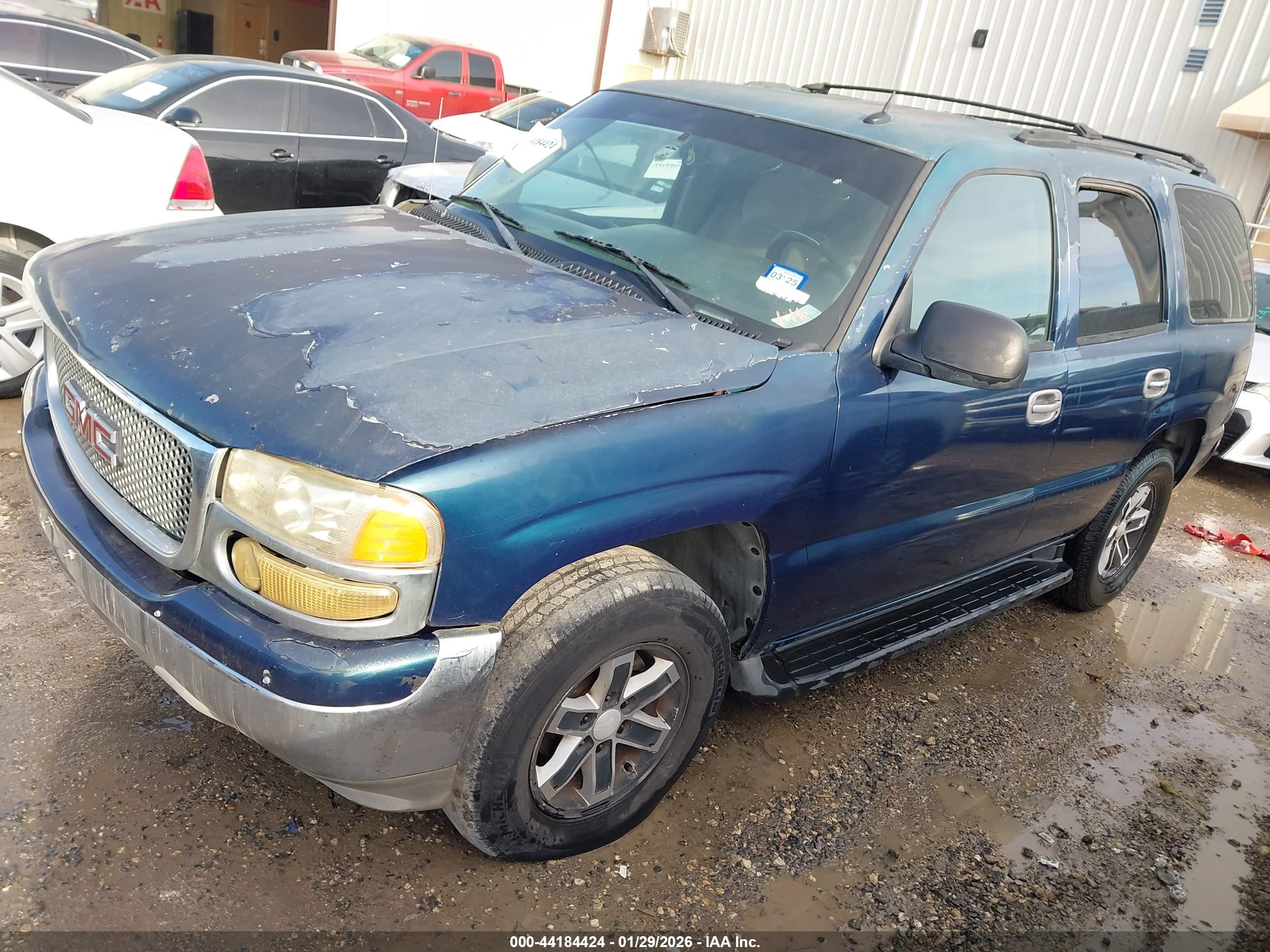 GMC YUKON image 2