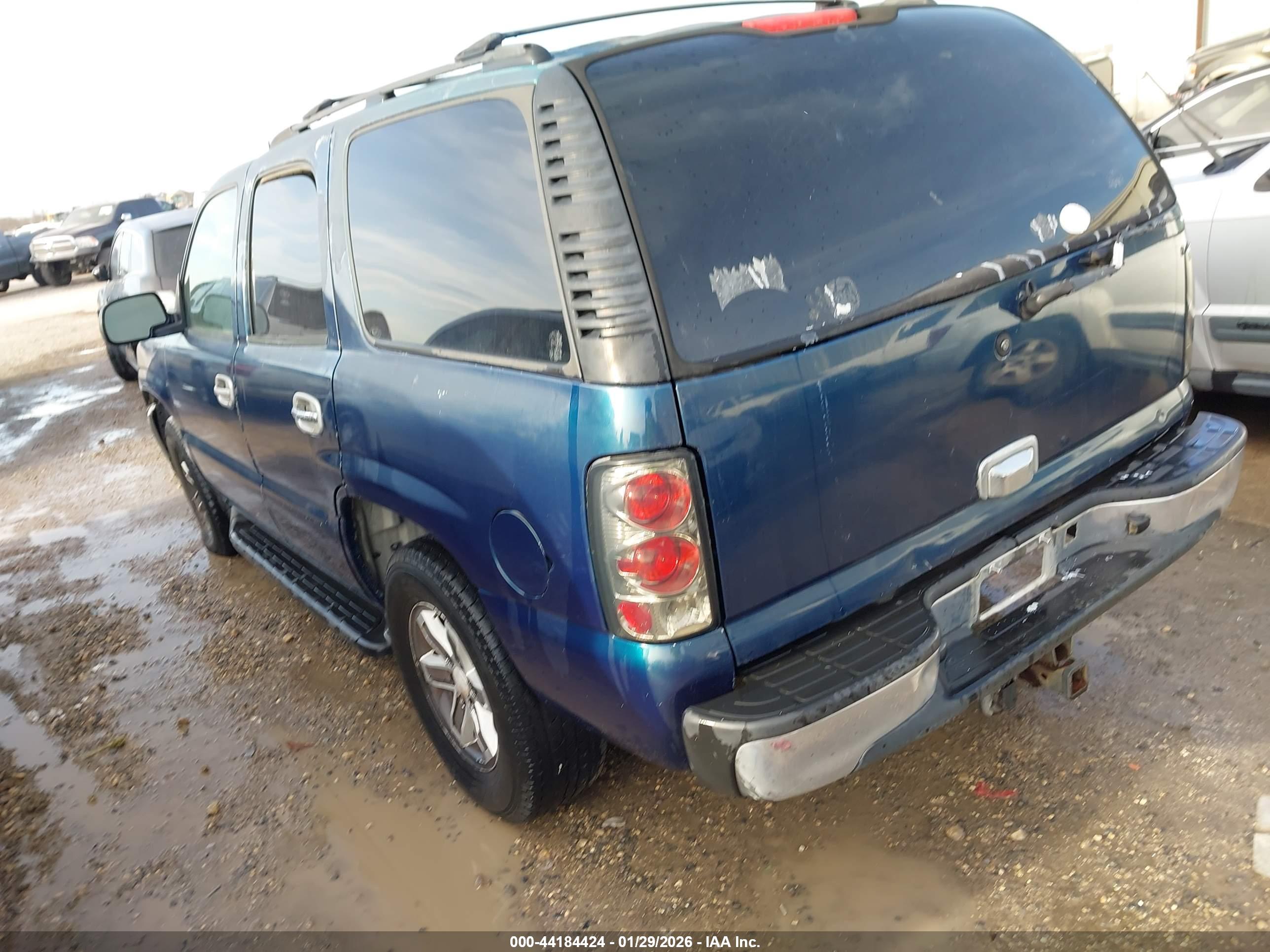GMC YUKON image 3