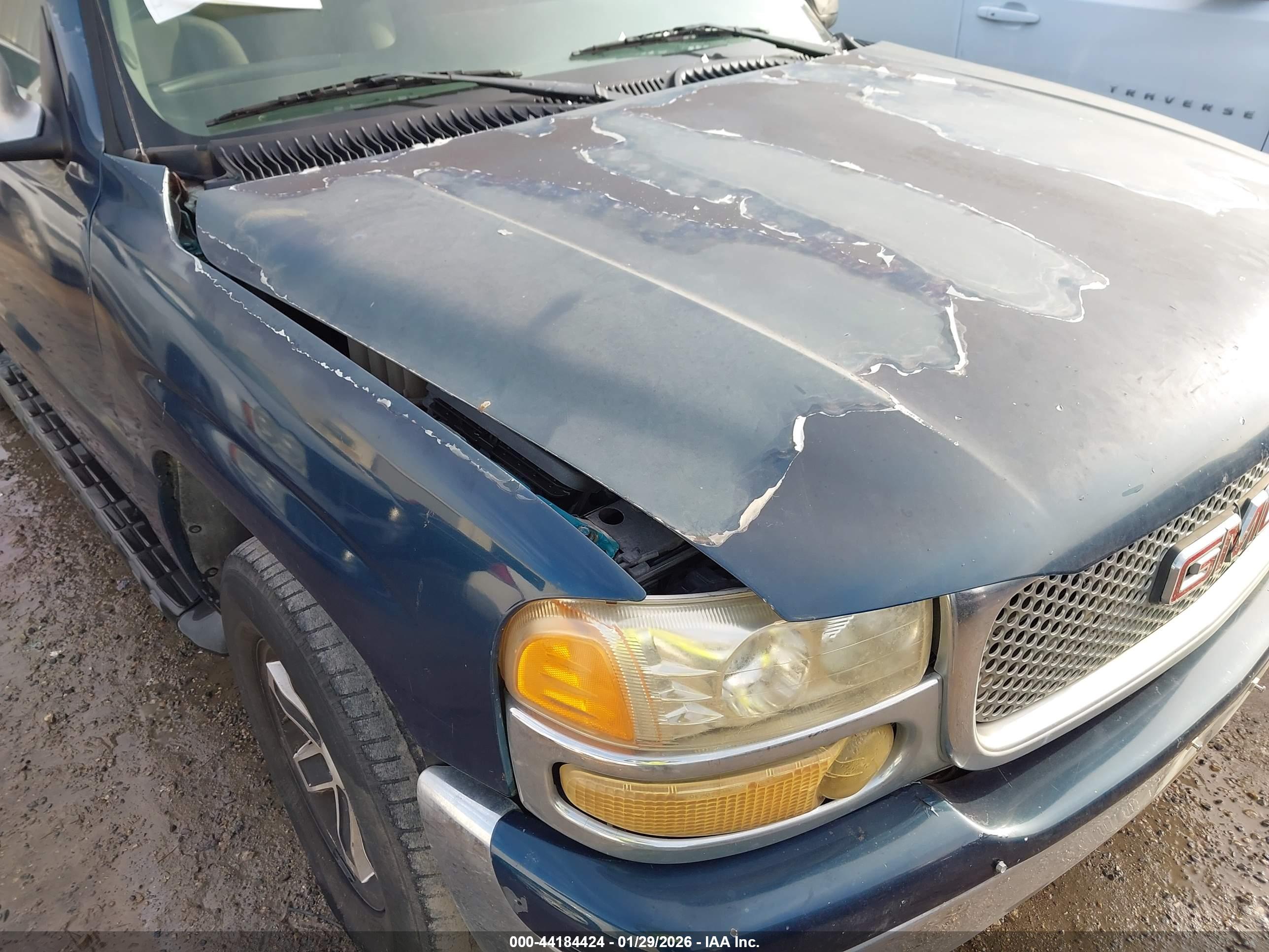 GMC YUKON image 6