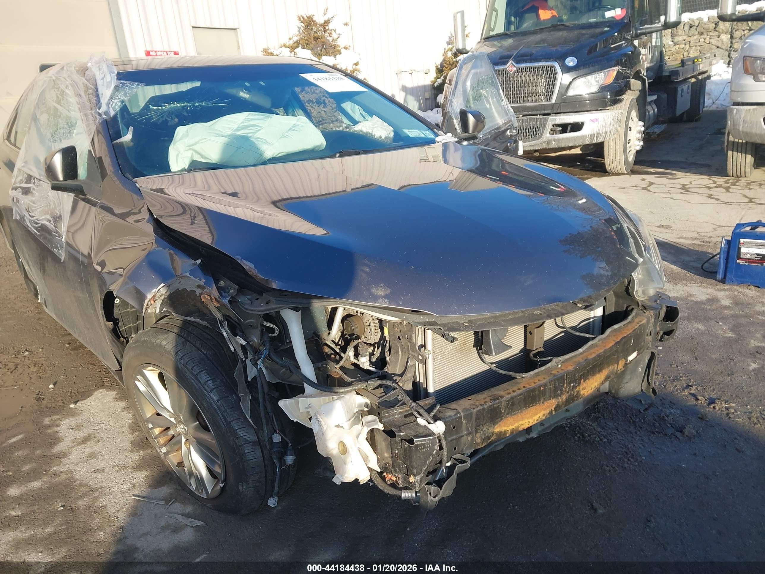 TOYOTA CAMRY image 6