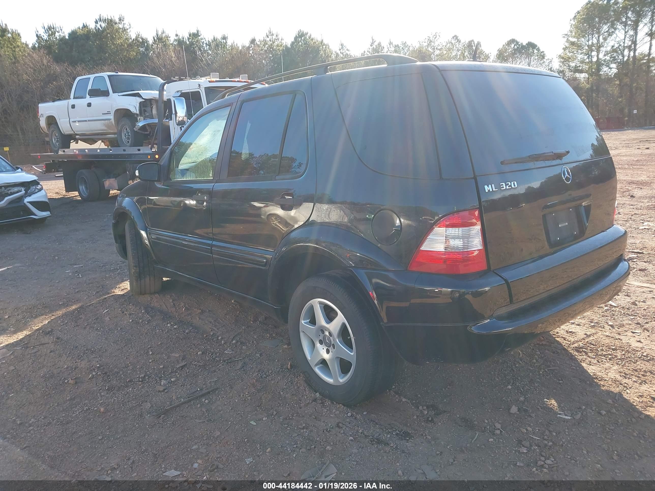 MERCEDES-BENZ ML image 3