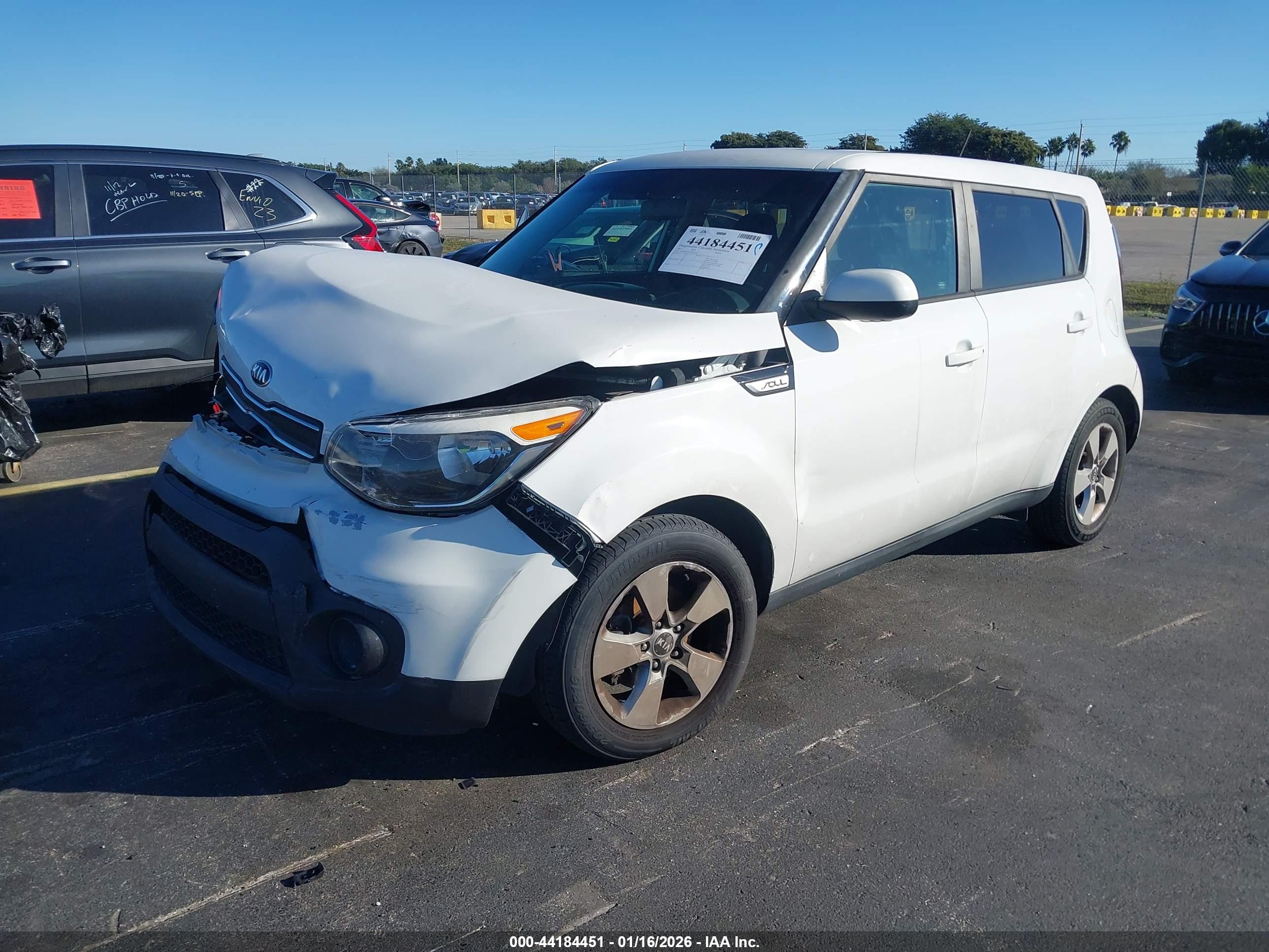 KIA SOUL image 2