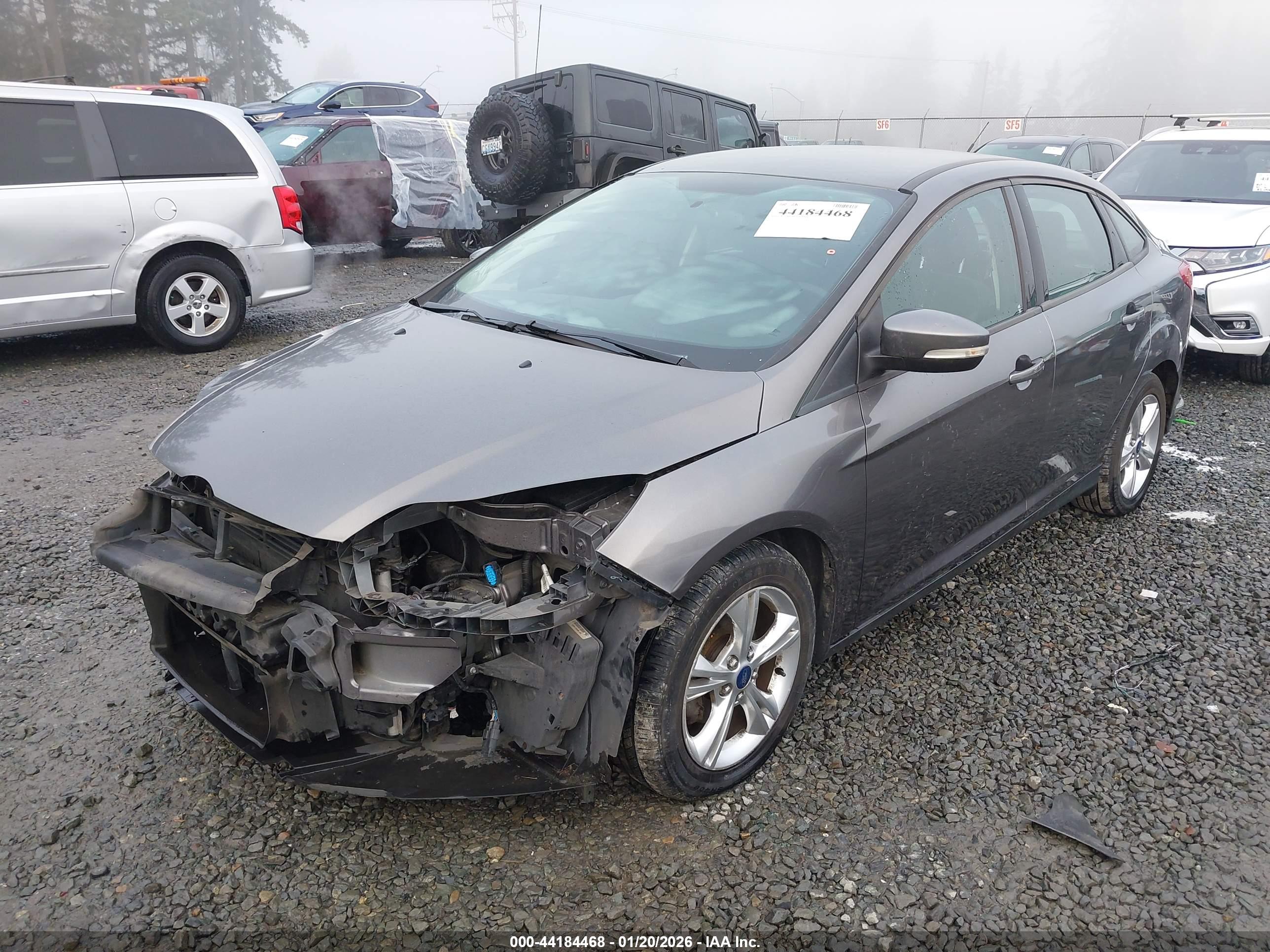 FORD FOCUS image 2
