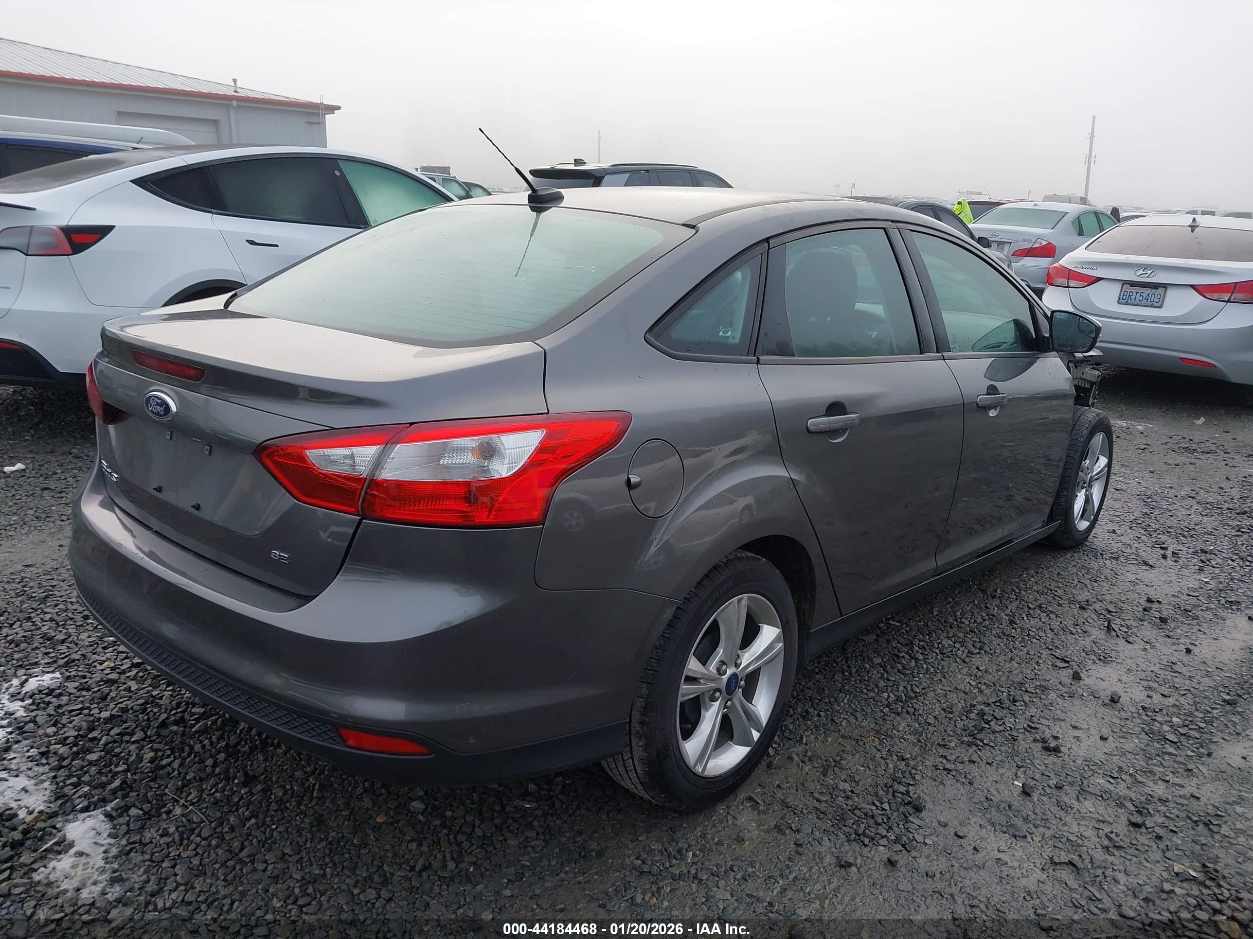 FORD FOCUS image 4