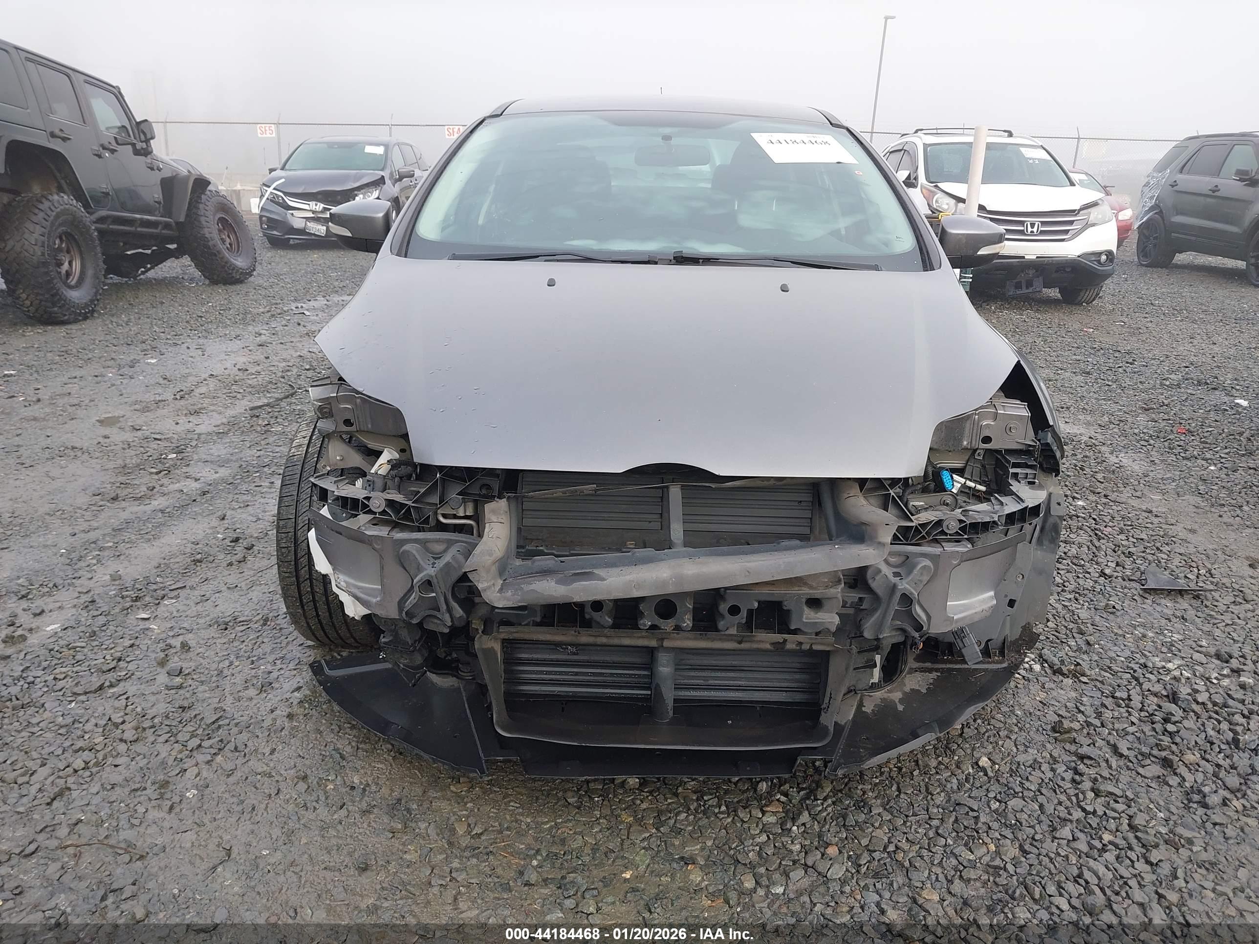 FORD FOCUS image 6