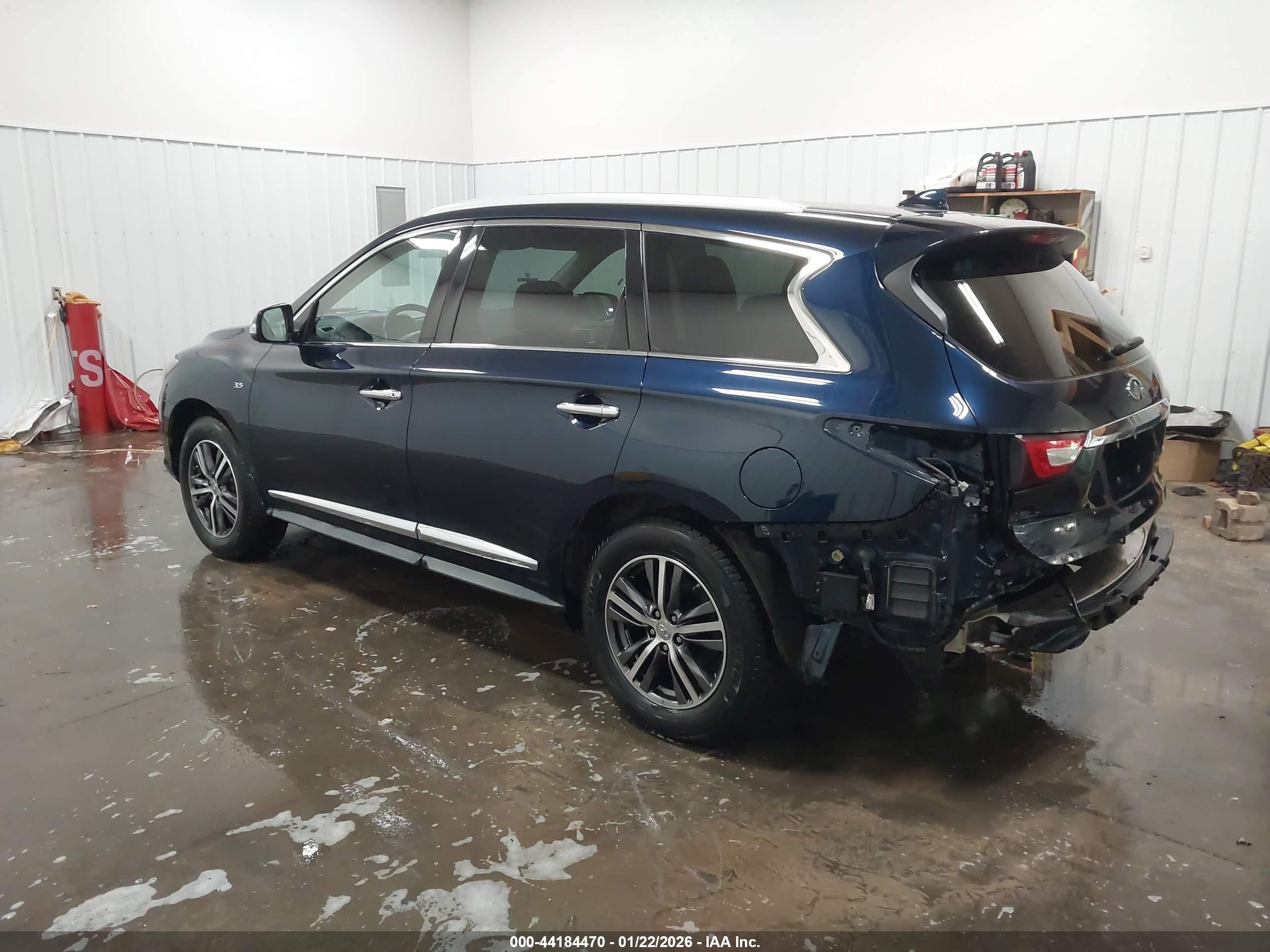 INFINITI QX60 image 3