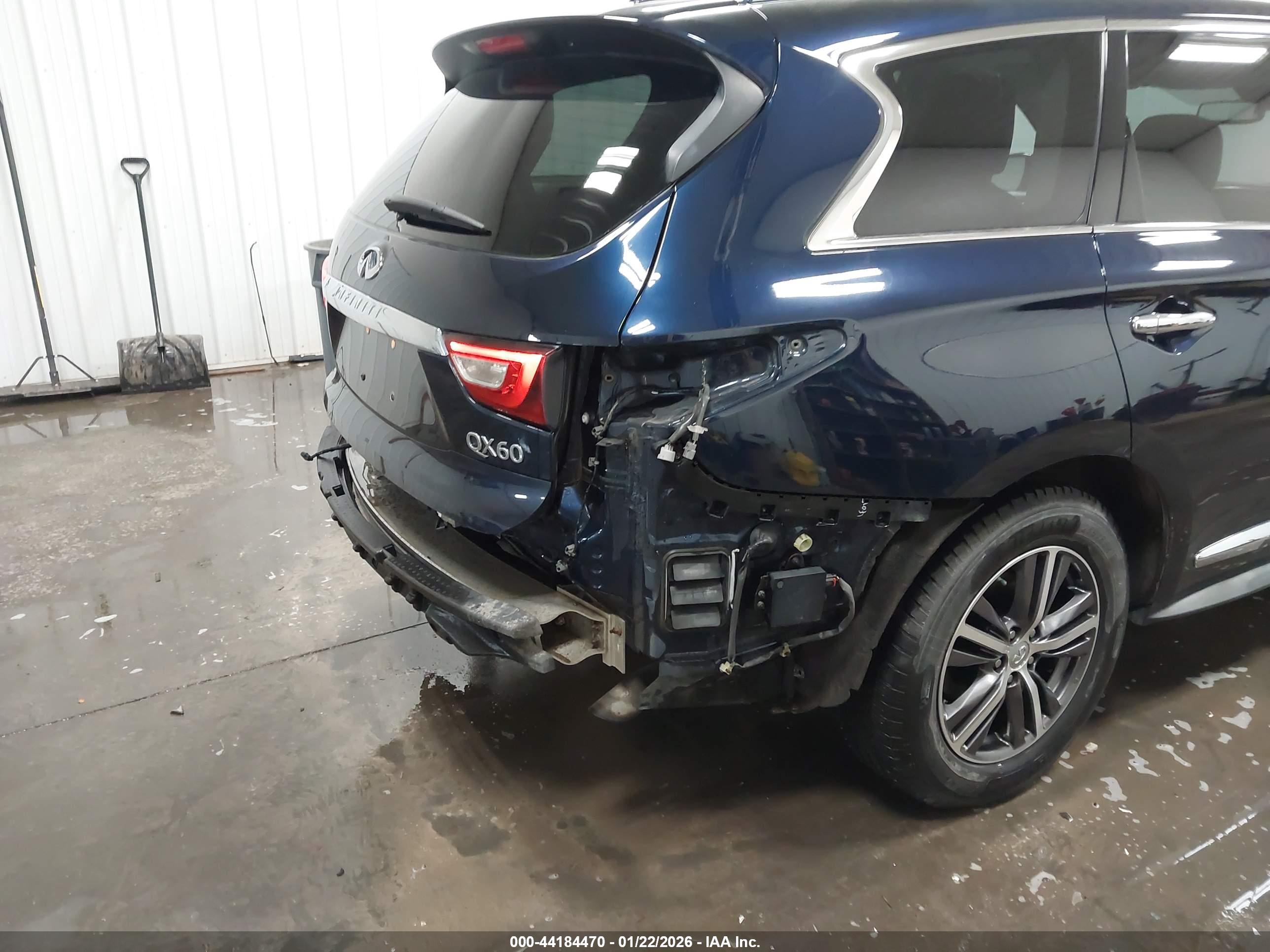 INFINITI QX60 image 6