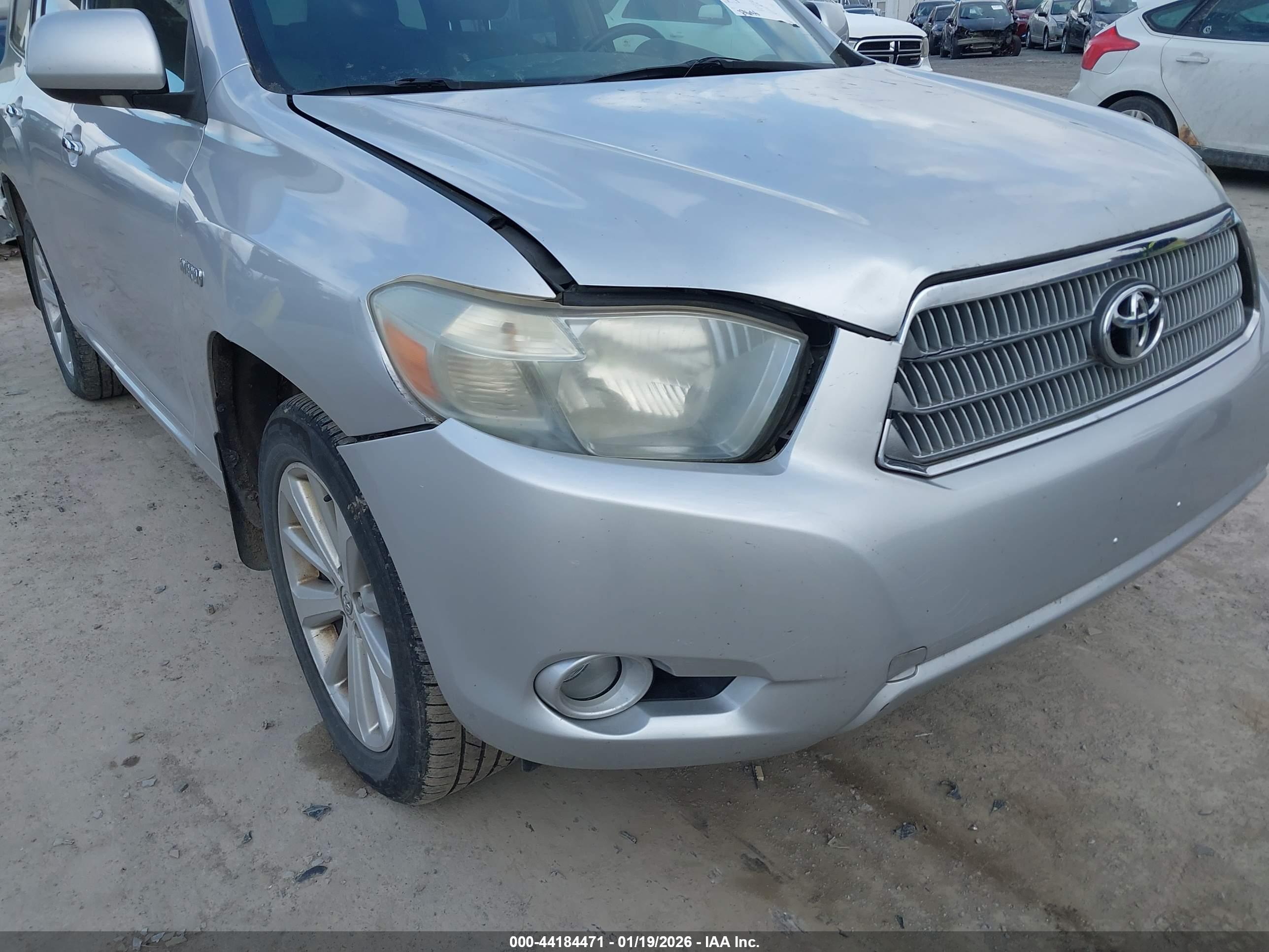 TOYOTA HIGHLANDER image 6