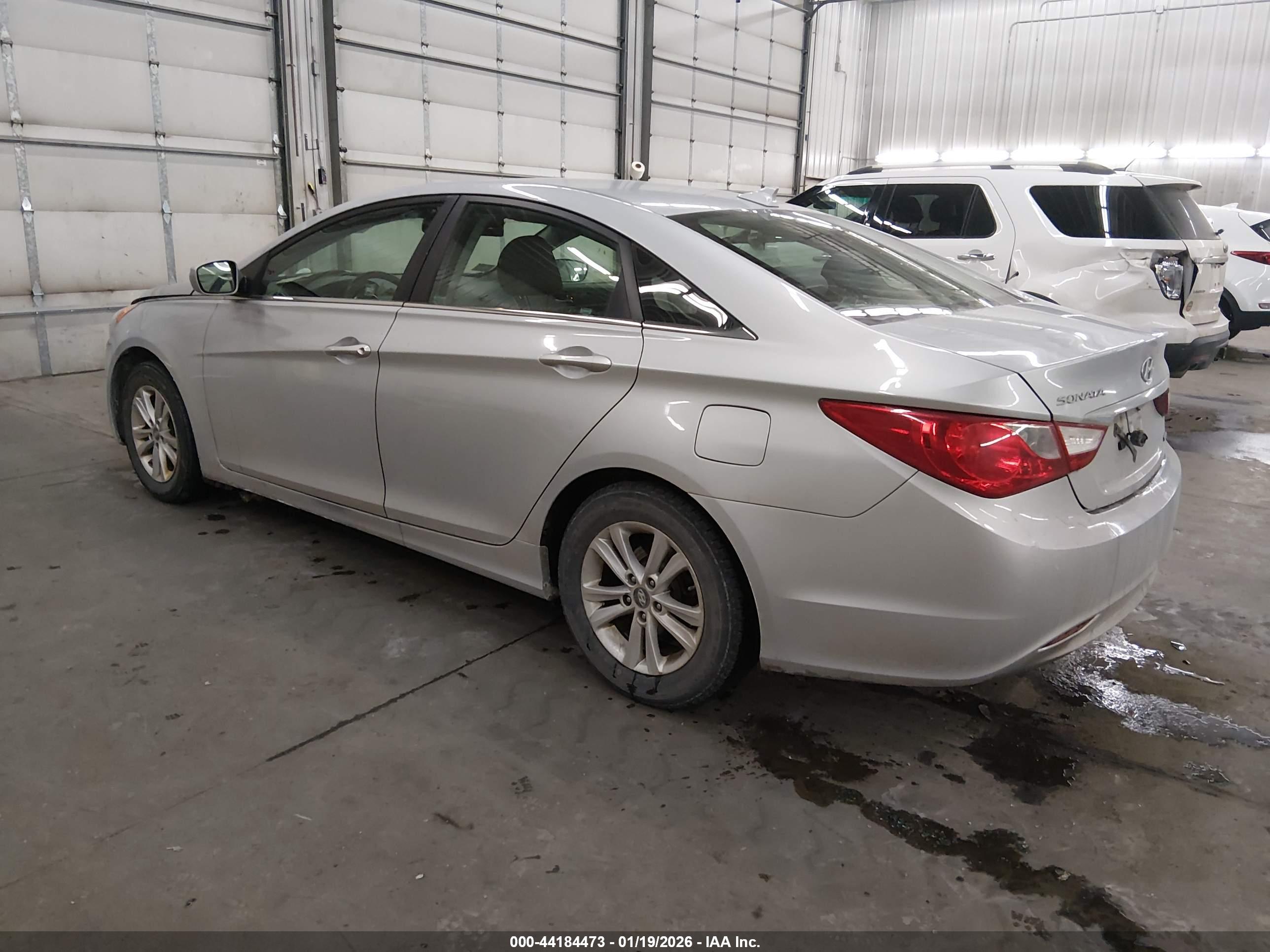 HYUNDAI SONATA image 3