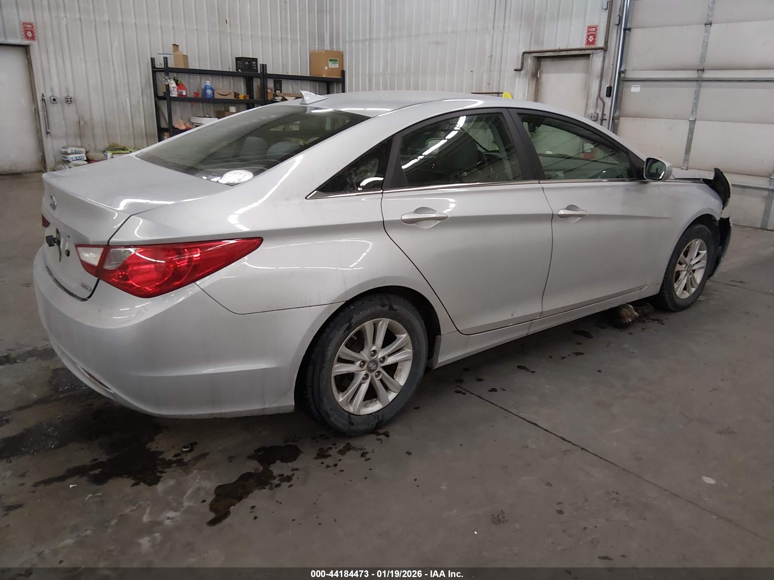 HYUNDAI SONATA image 4