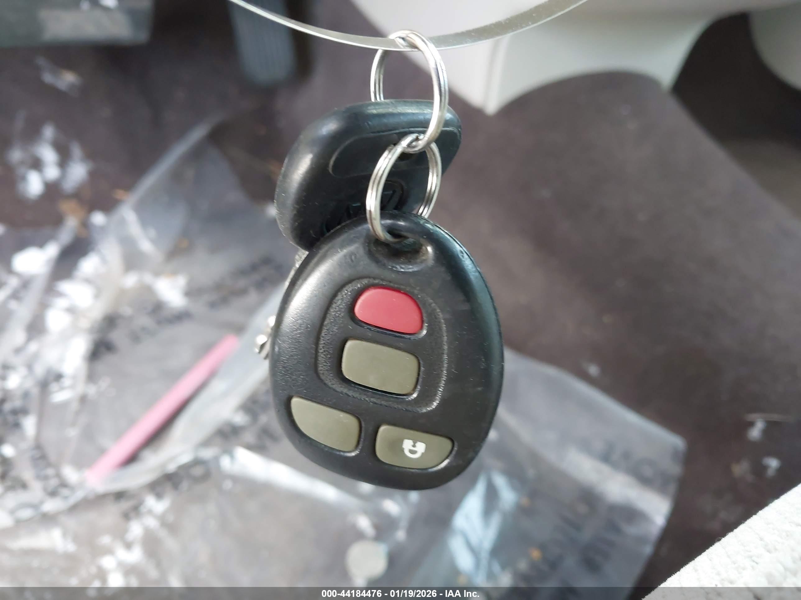 BUICK LUCERNE image 11