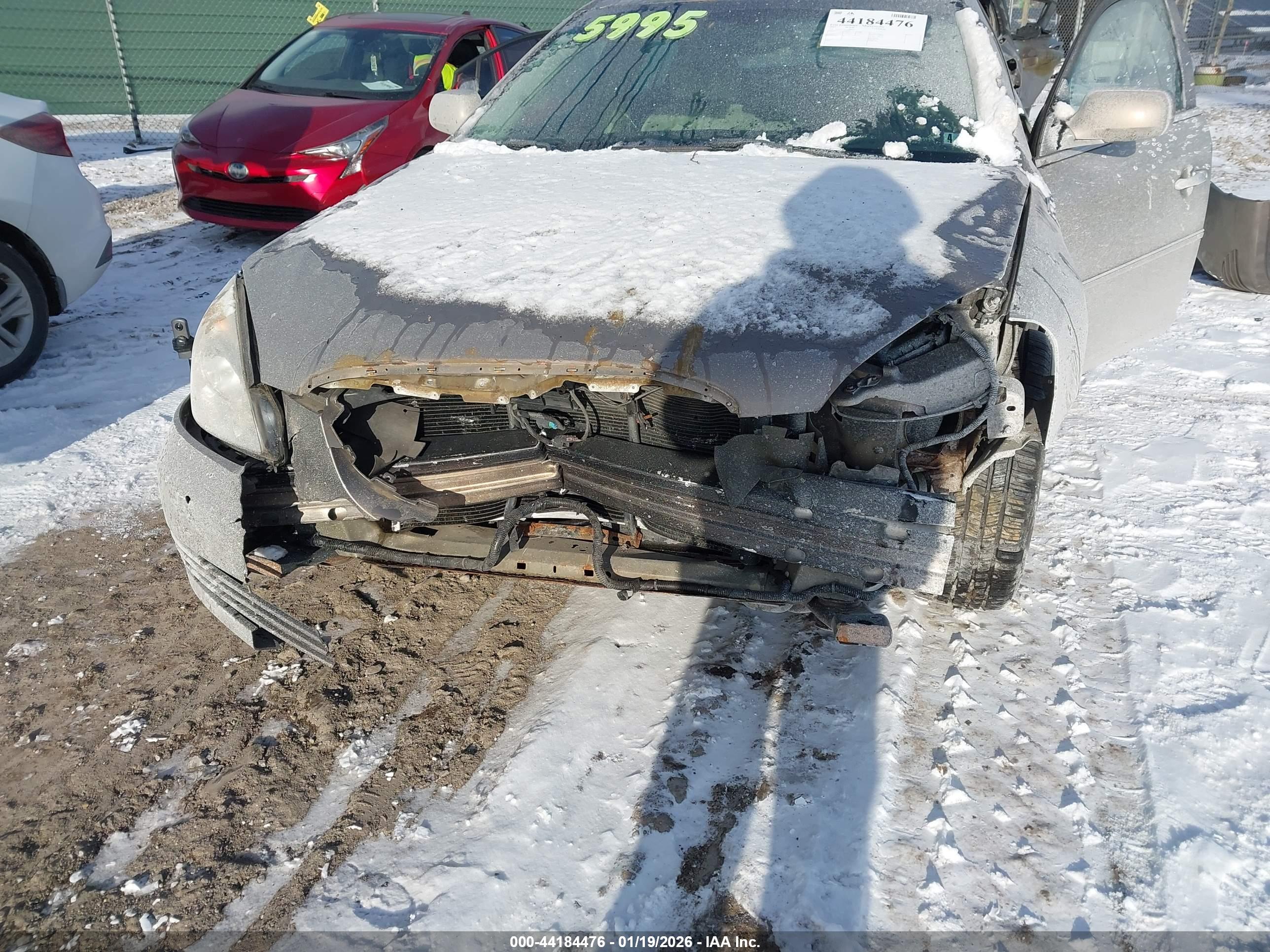 BUICK LUCERNE image 6