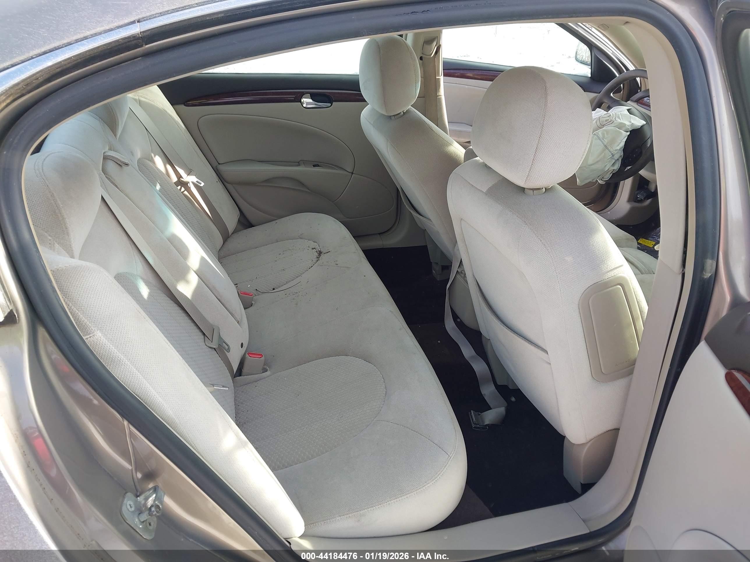 BUICK LUCERNE image 8