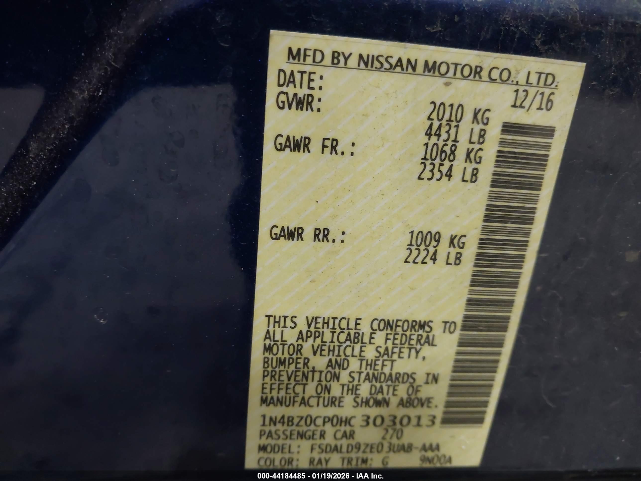 NISSAN LEAF image 9