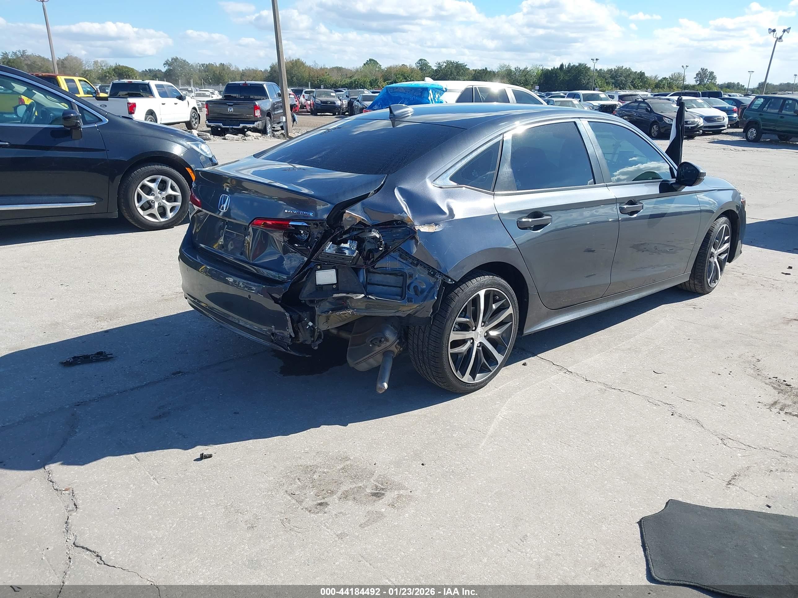 HONDA CIVIC image 4