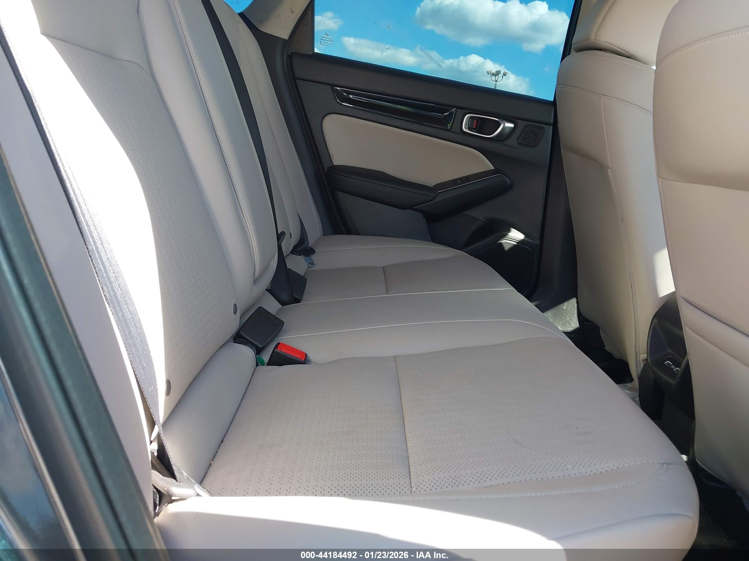 HONDA CIVIC image 8