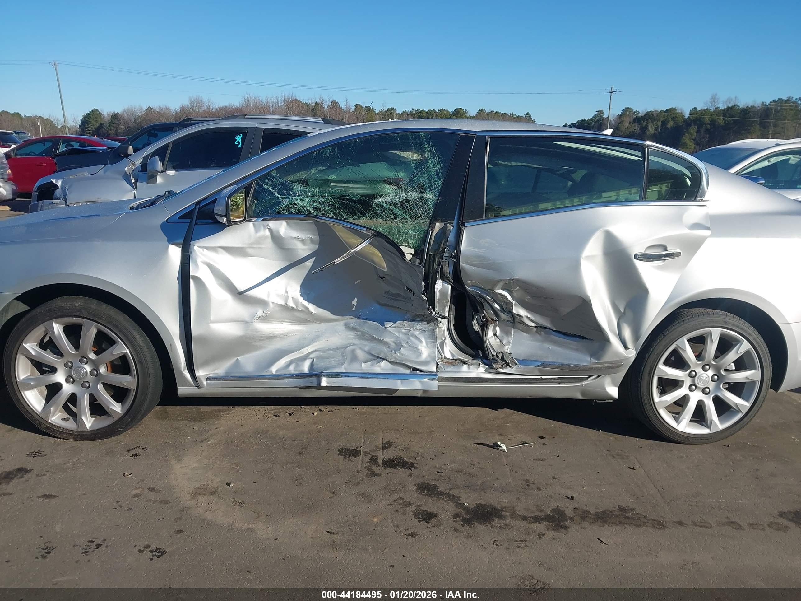 BUICK LACROSSE image 6