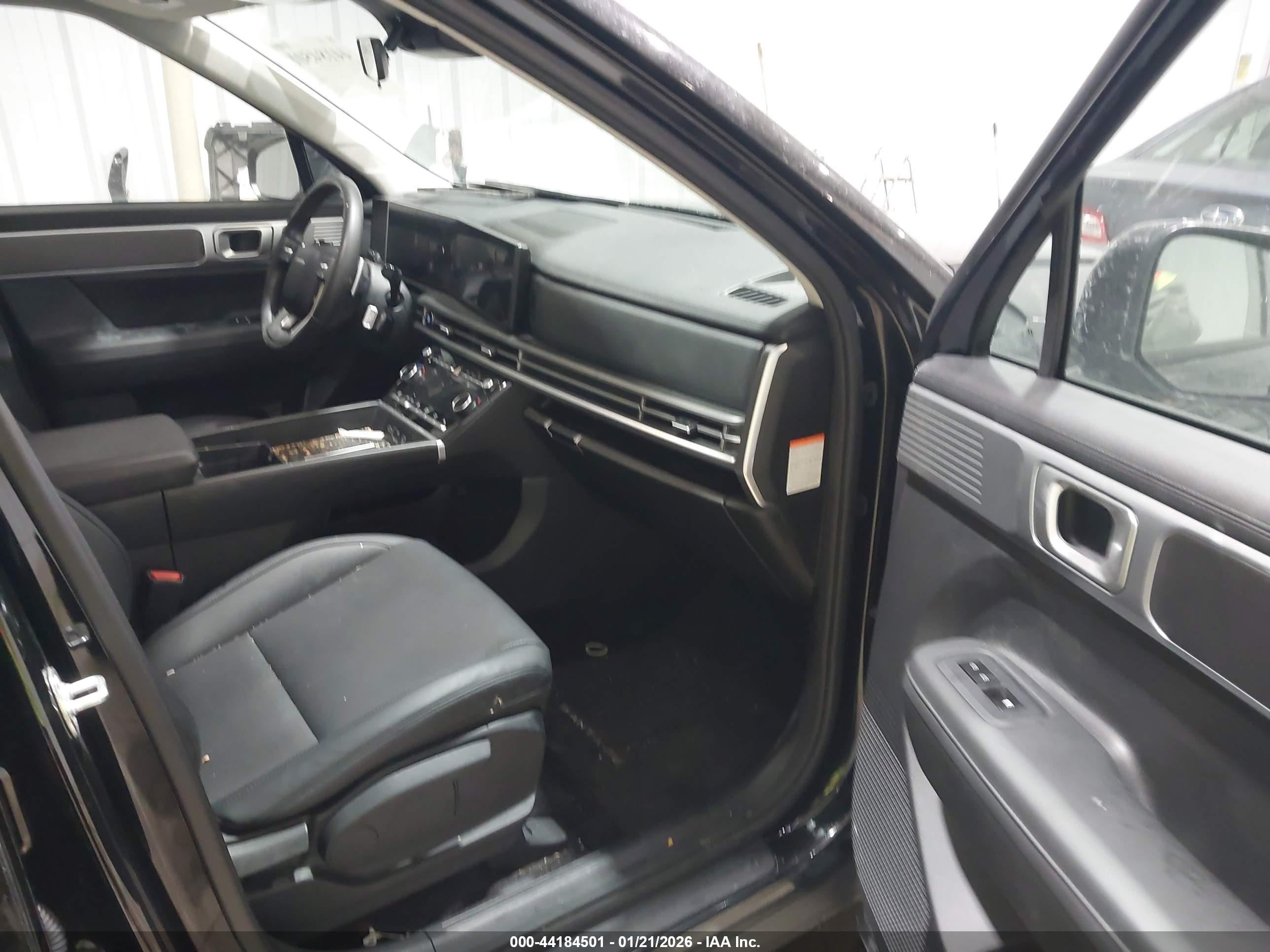 HYUNDAI SANTA image 5