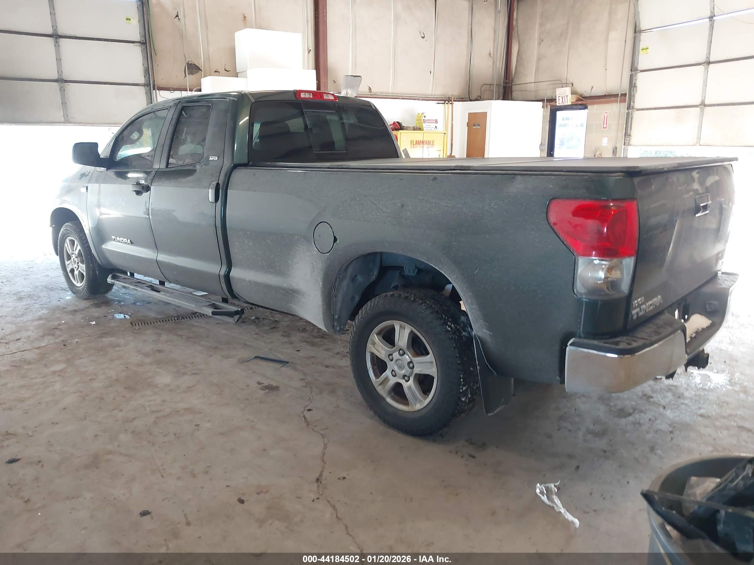 TOYOTA TUNDRA image 3