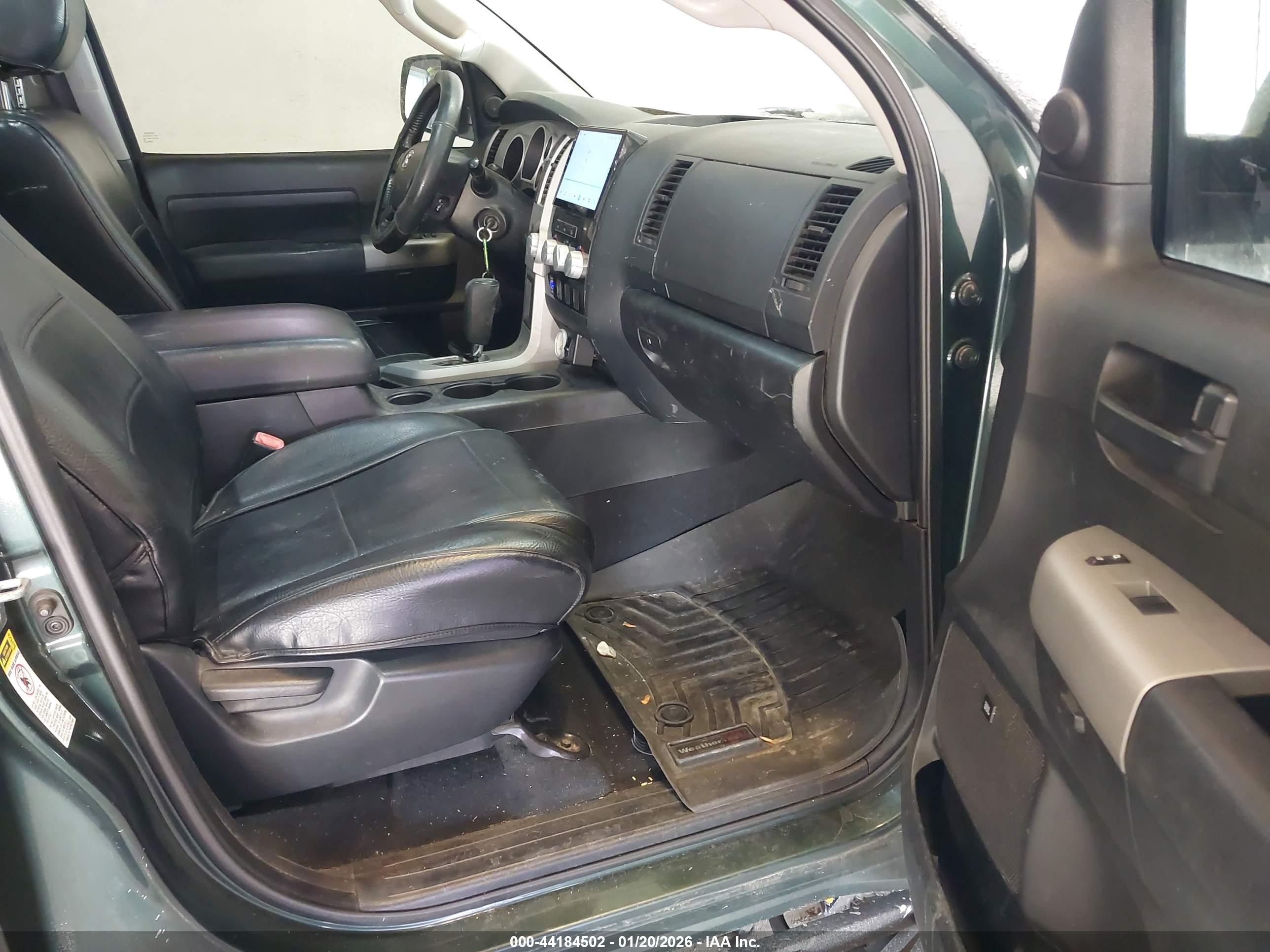 TOYOTA TUNDRA image 5