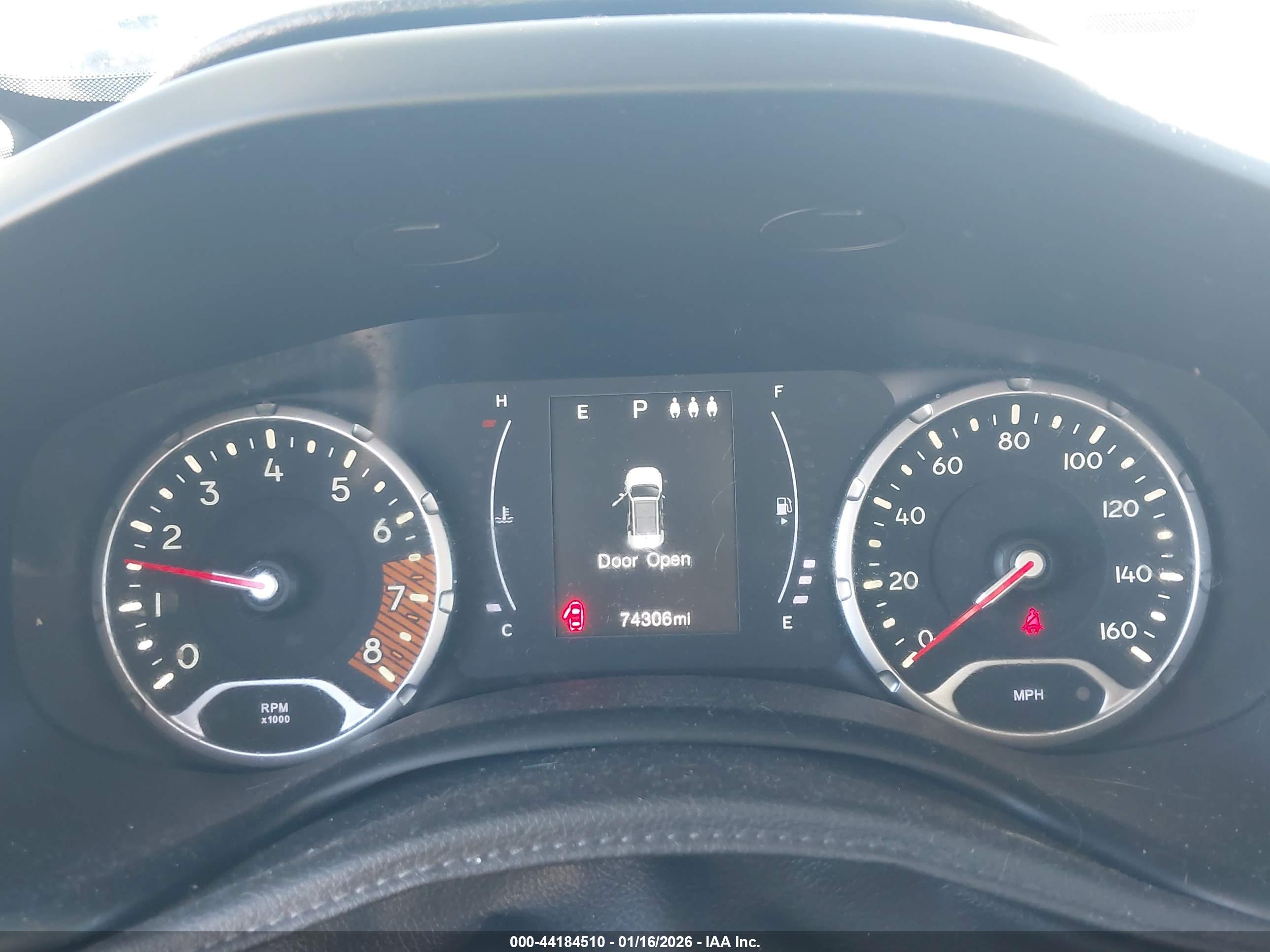 JEEP RENEGADE image 7